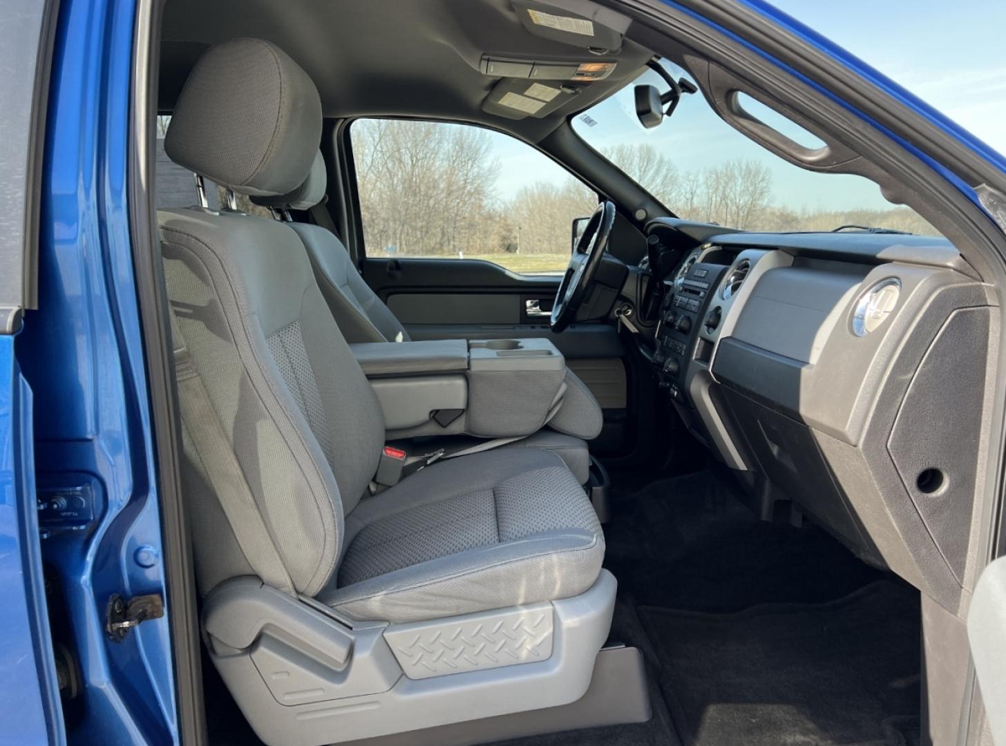 2012 BLUE /Gray Cloth FORD F150 XLT (1FTFW1ET6CK) with an 3.5L V6 engine, Automatic transmission, located at 2990 Old Orchard Rd., Jackson, MO, 63755, 37.354214, -89.612106 - 2012 Ford F-150 XLT 108xxx miles 4x4 3.5L V6 Automatic Power Driver Seat Cruise Power Windows/Locks/Mirrors We have financing available and we accept trades! Fill out a credit application on our website or come by today! If you have any questions, give us a call at (573) 204-7777 or visit o - Photo#14