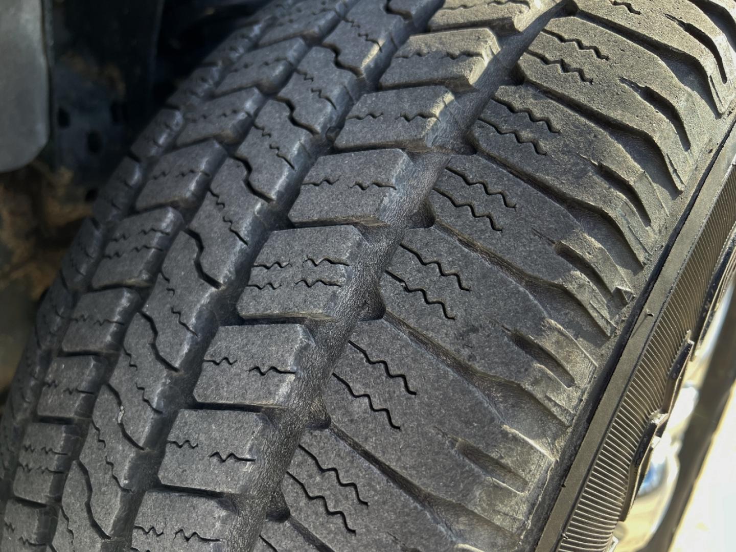 2012 BLUE /Gray Cloth FORD F150 XLT (1FTFW1ET6CK) with an 3.5L V6 engine, Automatic transmission, located at 2990 Old Orchard Rd., Jackson, MO, 63755, 37.354214, -89.612106 - 2012 Ford F-150 XLT 108xxx miles 4x4 3.5L V6 Automatic Power Driver Seat Cruise Power Windows/Locks/Mirrors We have financing available and we accept trades! Fill out a credit application on our website or come by today! If you have any questions, give us a call at (573) 204-7777 or visit o - Photo#35