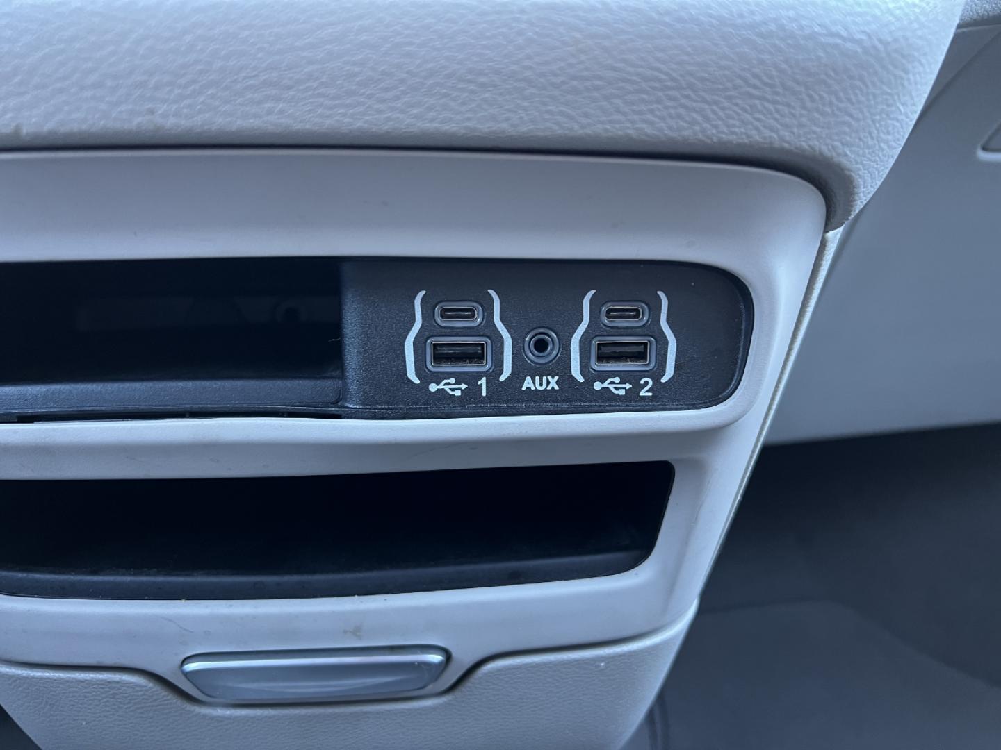 2021 WHITE /Gray Cloth CHRYSLER VOYAGER LX (2C4RC1CG5MR) with an 3.6L V6 engine, Automatic transmission, located at 2990 Old Orchard Rd., Jackson, MO, 63755, 37.354214, -89.612106 - 2021 Chrysler Voyager LX 1-Owner 97xxx miles Front Wheel Drive 3.6L V6 Automatic 3rd Row Backup Camera Power Driver Seat Stow 'N Go Bluetooth Cruise Power Windows/Locks/Mirrors We have financing available and we accept trades! Fill out a credit application on our website or come by toda - Photo#27