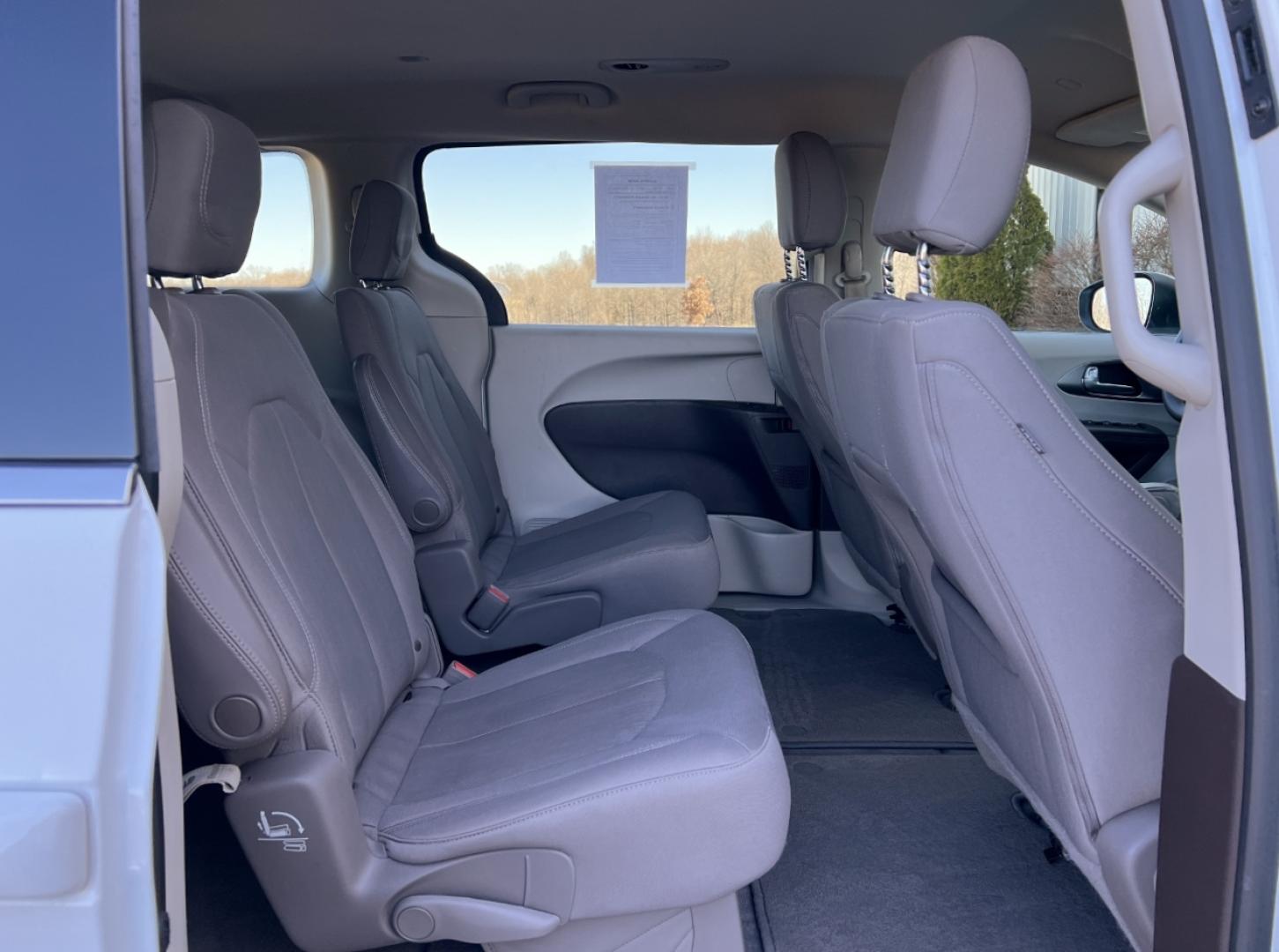 2021 WHITE /Gray Cloth CHRYSLER VOYAGER LX (2C4RC1CG5MR) with an 3.6L V6 engine, Automatic transmission, located at 2990 Old Orchard Rd., Jackson, MO, 63755, 37.354214, -89.612106 - 2021 Chrysler Voyager LX 1-Owner 97xxx miles Front Wheel Drive 3.6L V6 Automatic 3rd Row Backup Camera Power Driver Seat Stow 'N Go Bluetooth Cruise Power Windows/Locks/Mirrors We have financing available and we accept trades! Fill out a credit application on our website or come by toda - Photo#17