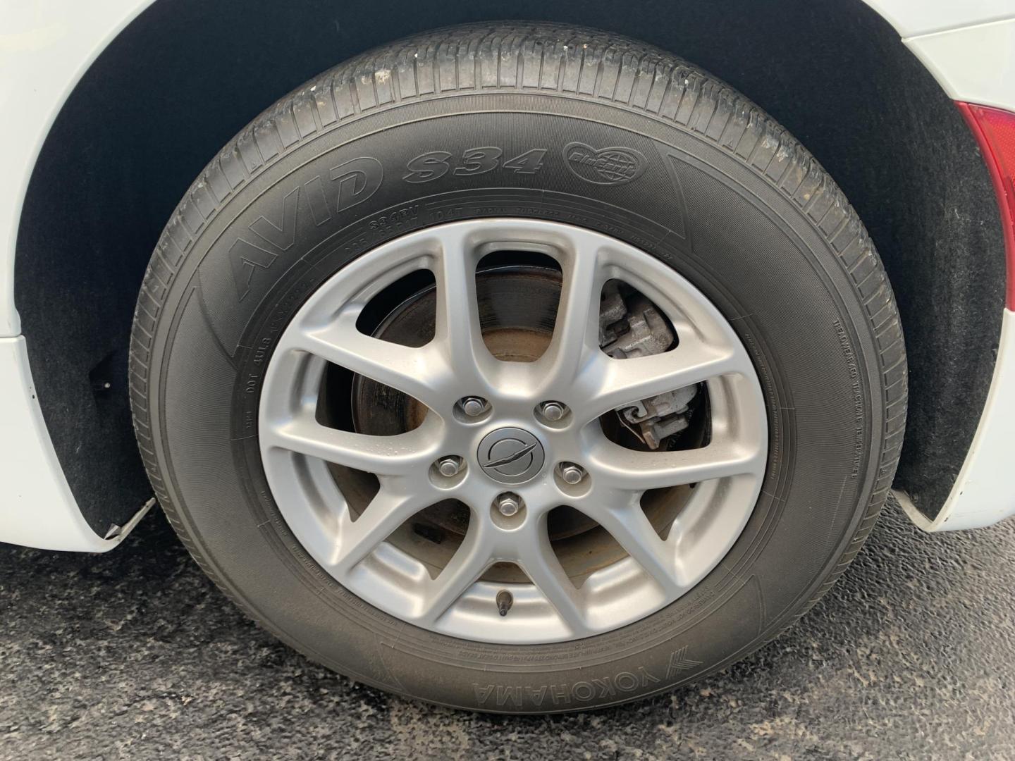 2021 WHITE /Gray Cloth CHRYSLER VOYAGER LX (2C4RC1CG5MR) with an 3.6L V6 engine, Automatic transmission, located at 506 S. Kingshighway, Cape Girardeau, MO, 63703, (573) 235-5000, 37.294991, -89.553635 - 2021 Chrysler Voyager LX 1-Owner 97xxx miles Front Wheel Drive 3.6L V6 Automatic 3rd Row Backup Camera Power Driver Seat Stow 'N Go Bluetooth Cruise Power Windows/Locks/Mirrors We have financing available and we accept trades! Fill out a credit application on our website or come by to - Photo#31