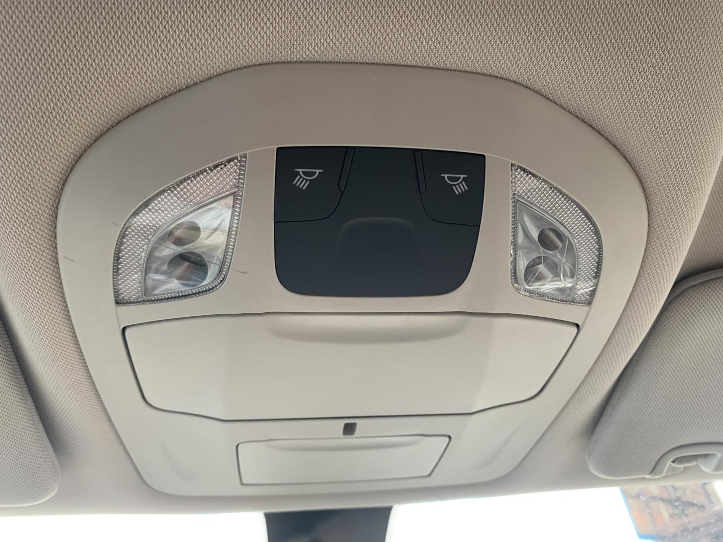 2021 WHITE /Gray Cloth CHRYSLER VOYAGER LX (2C4RC1CG5MR) with an 3.6L V6 engine, Automatic transmission, located at 506 S. Kingshighway, Cape Girardeau, MO, 63703, (573) 235-5000, 37.294991, -89.553635 - 2021 Chrysler Voyager LX 1-Owner 97xxx miles Front Wheel Drive 3.6L V6 Automatic 3rd Row Backup Camera Power Driver Seat Stow 'N Go Bluetooth Cruise Power Windows/Locks/Mirrors We have financing available and we accept trades! Fill out a credit application on our website or come by to - Photo#23