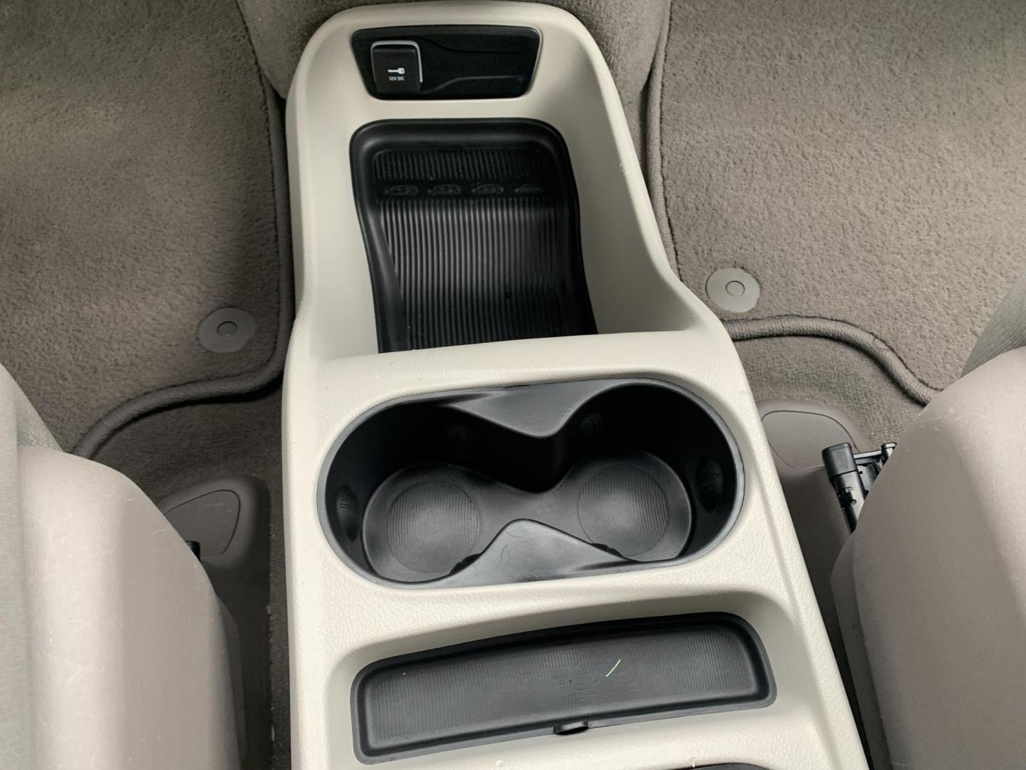 2021 WHITE /Gray Cloth CHRYSLER VOYAGER LX (2C4RC1CG5MR) with an 3.6L V6 engine, Automatic transmission, located at 506 S. Kingshighway, Cape Girardeau, MO, 63703, (573) 235-5000, 37.294991, -89.553635 - 2021 Chrysler Voyager LX 1-Owner 97xxx miles Front Wheel Drive 3.6L V6 Automatic 3rd Row Backup Camera Power Driver Seat Stow 'N Go Bluetooth Cruise Power Windows/Locks/Mirrors We have financing available and we accept trades! Fill out a credit application on our website or come by to - Photo#28