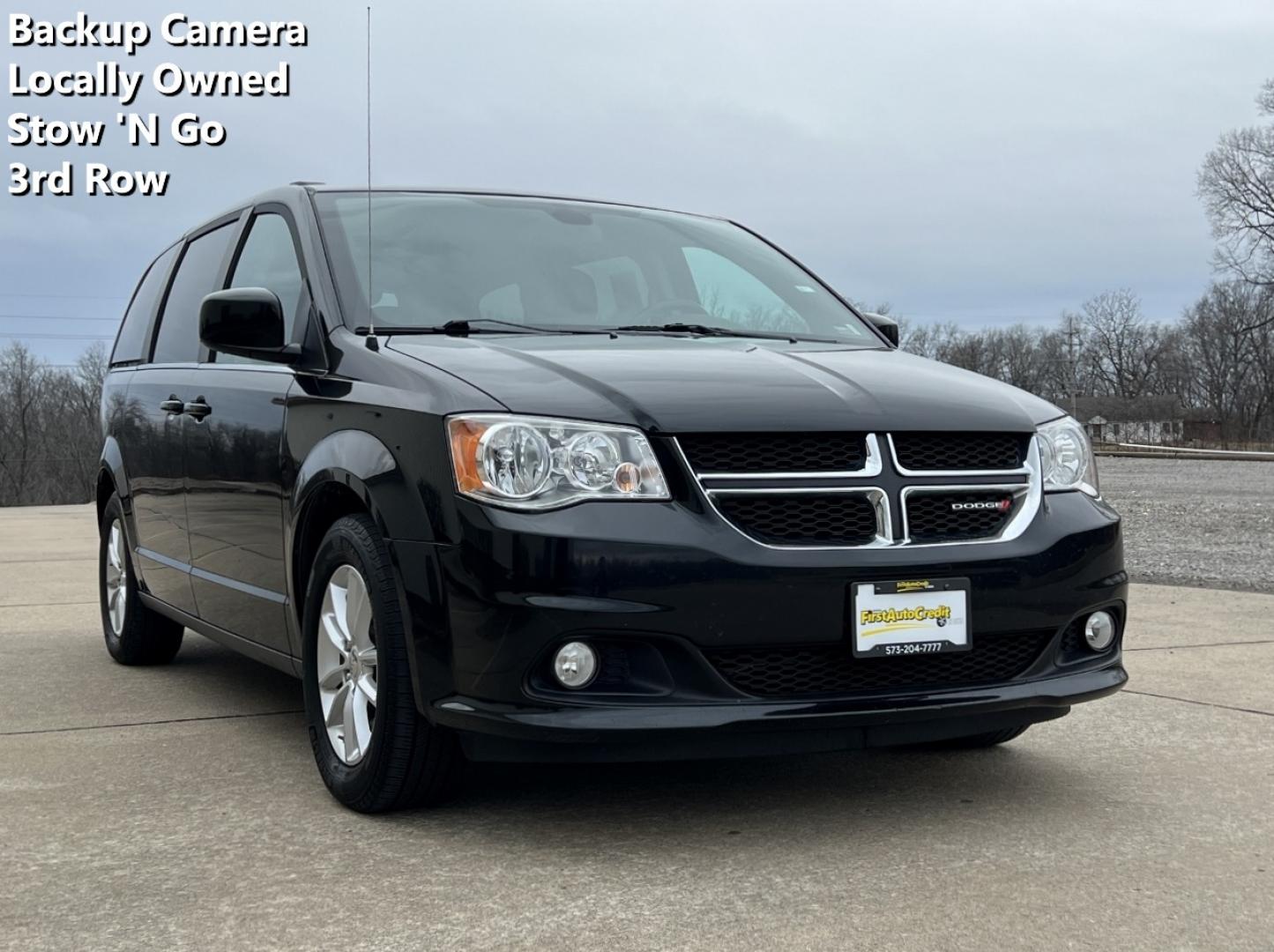 2019 BLACK /Black Leather/Suede DODGE GRAND CARAVAN SXT (2C4RDGCGXKR) with an 3.6L V6 engine, Automatic transmission, located at 2990 Old Orchard Rd., Jackson, MO, 63755, 37.354214, -89.612106 - 2019 Dodge Grand Caravan SXT 92xxx miles Front Wheel Drive 3.6L V6 Automatic 3rd Row Stow 'N Go Backup Camera Power Driver Seat Bluetooth Cruise Remote Start Power Windows/Locks/Mirrors We have financing available and we accept trades! Fill out a credit application on our website or com - Photo#0