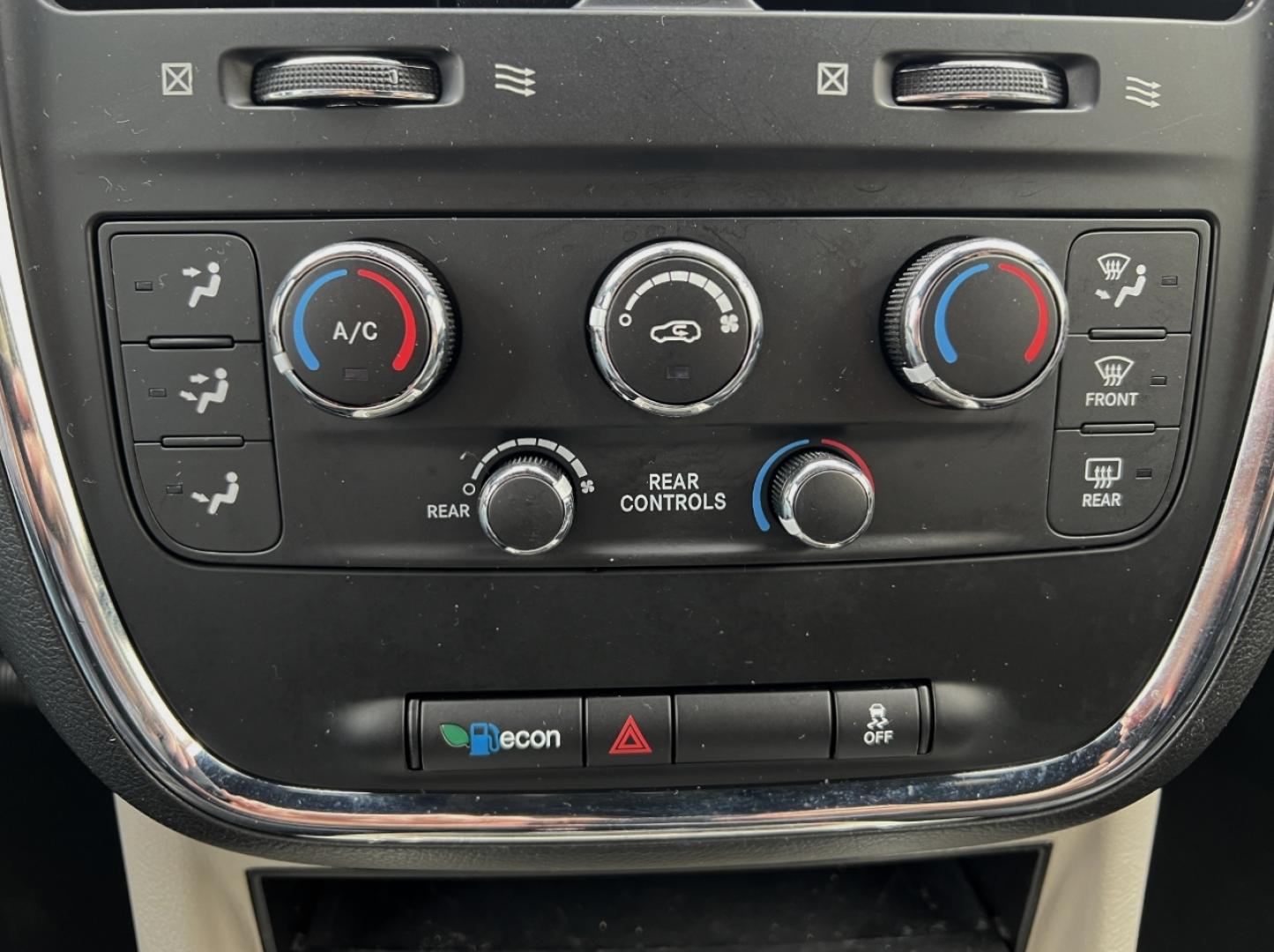 2019 BLACK /Black Leather/Suede DODGE GRAND CARAVAN SXT (2C4RDGCGXKR) with an 3.6L V6 engine, Automatic transmission, located at 2990 Old Orchard Rd., Jackson, MO, 63755, 37.354214, -89.612106 - 2019 Dodge Grand Caravan SXT 92xxx miles Front Wheel Drive 3.6L V6 Automatic 3rd Row Stow 'N Go Backup Camera Power Driver Seat Bluetooth Cruise Remote Start Power Windows/Locks/Mirrors We have financing available and we accept trades! Fill out a credit application on our website or com - Photo#27