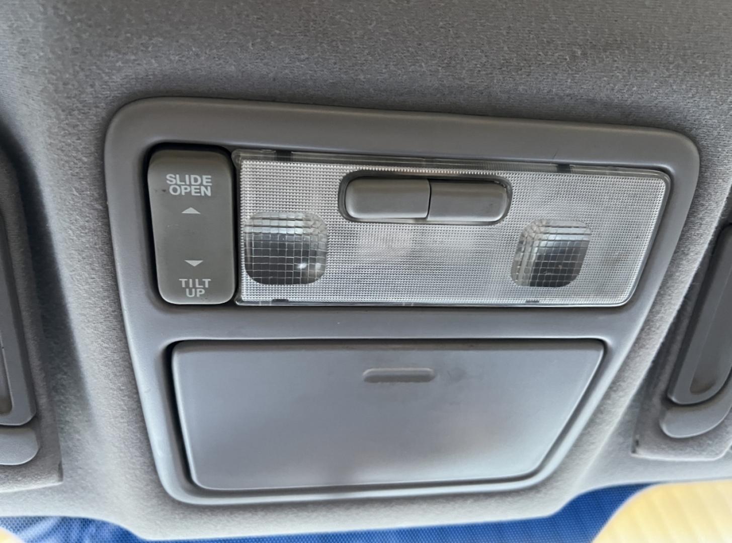 2003 WHITE /Gray Leather TOYOTA AVALON XL (4T1BF28B53U) with an 3.0L V6 engine, Automatic transmission, located at 2990 Old Orchard Rd., Jackson, MO, 63755, 37.354214, -89.612106 - 2003 Toyota Avalon XL 132xxx miles Front Wheel Drive 3.0L V6 Automatic Leather Power Seats Sunroof Cruise Power Windows/Locks/Mirrors We have financing available and we accept trades! Fill out a credit application on our website or come by today! If you have any questions, give us a call - Photo#28