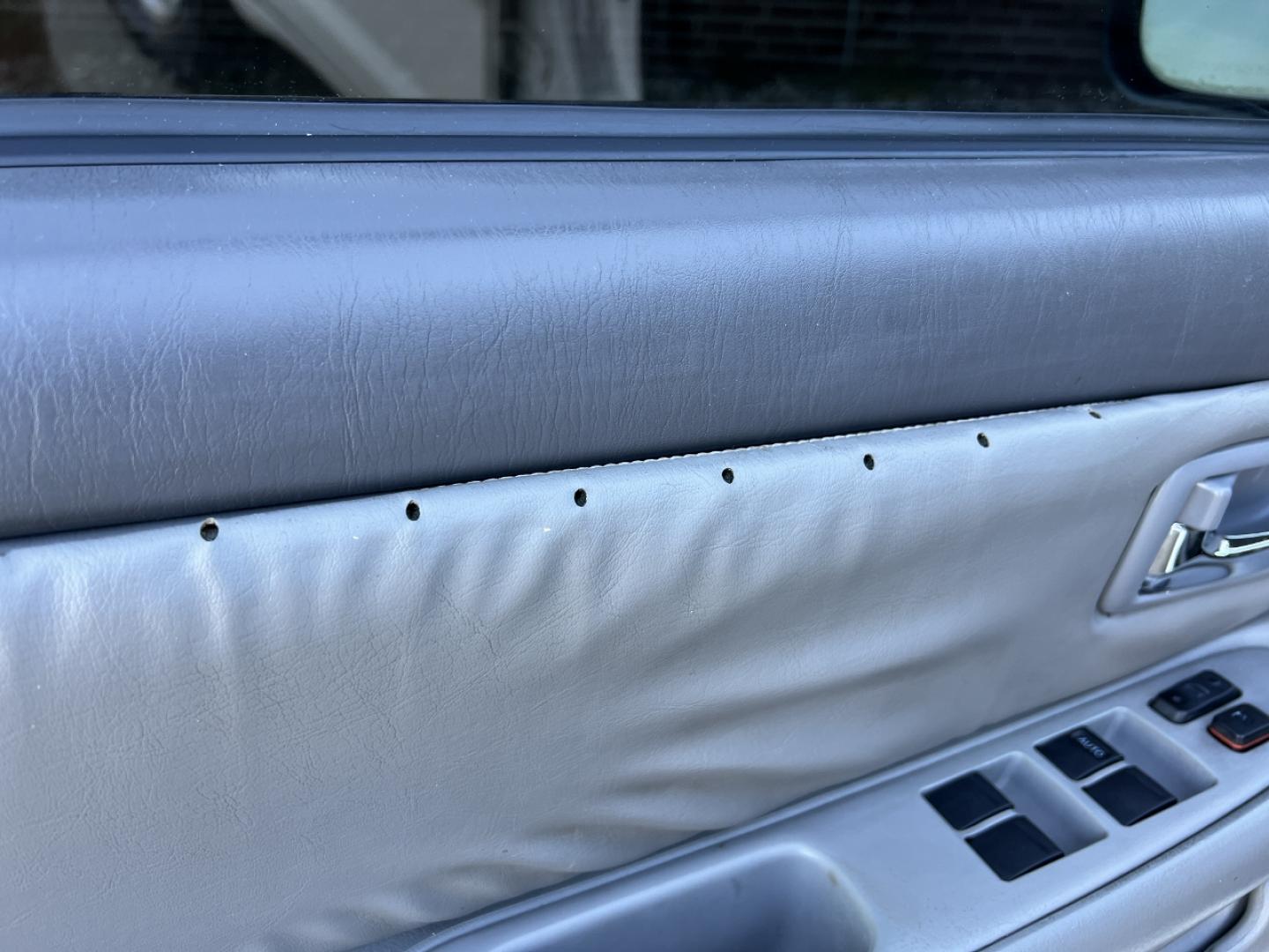 2003 WHITE /Gray Leather TOYOTA AVALON XL (4T1BF28B53U) with an 3.0L V6 engine, Automatic transmission, located at 2990 Old Orchard Rd., Jackson, MO, 63755, 37.354214, -89.612106 - 2003 Toyota Avalon XL 132xxx miles Front Wheel Drive 3.0L V6 Automatic Leather Power Seats Sunroof Cruise Power Windows/Locks/Mirrors We have financing available and we accept trades! Fill out a credit application on our website or come by today! If you have any questions, give us a call - Photo#46