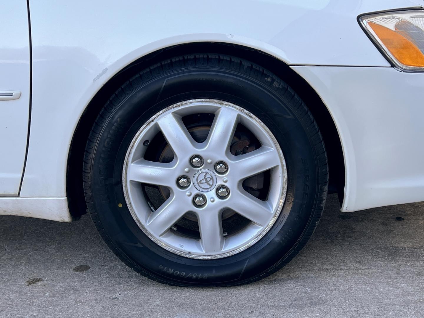 2003 WHITE /Gray Leather TOYOTA AVALON XL (4T1BF28B53U) with an 3.0L V6 engine, Automatic transmission, located at 2990 Old Orchard Rd., Jackson, MO, 63755, 37.354214, -89.612106 - 2003 Toyota Avalon XL 132xxx miles Front Wheel Drive 3.0L V6 Automatic Leather Power Seats Sunroof Cruise Power Windows/Locks/Mirrors We have financing available and we accept trades! Fill out a credit application on our website or come by today! If you have any questions, give us a call - Photo#34