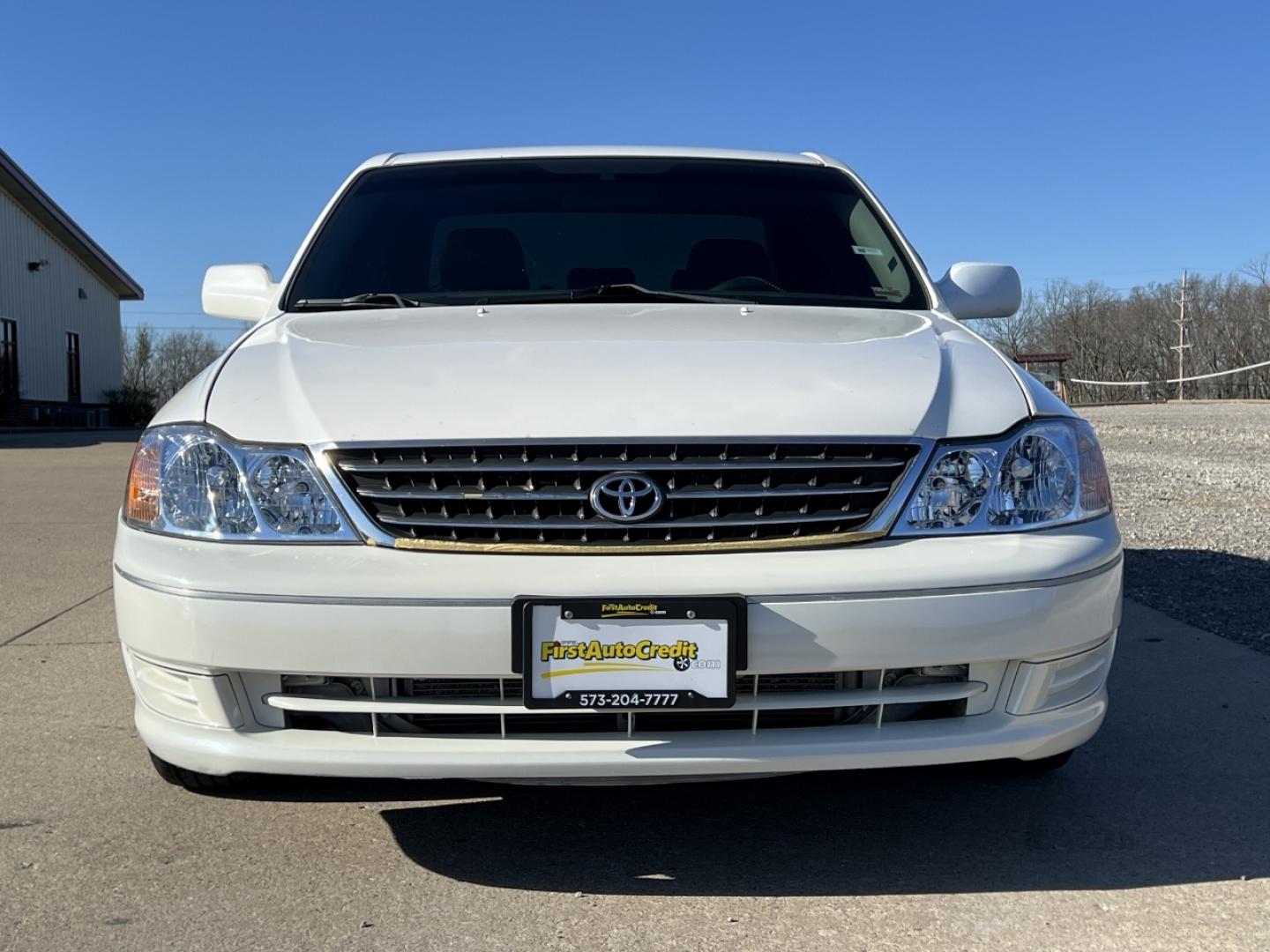 2003 WHITE /Gray Leather TOYOTA AVALON XL (4T1BF28B53U) with an 3.0L V6 engine, Automatic transmission, located at 2990 Old Orchard Rd., Jackson, MO, 63755, 37.354214, -89.612106 - 2003 Toyota Avalon XL 132xxx miles Front Wheel Drive 3.0L V6 Automatic Leather Power Seats Sunroof Cruise Power Windows/Locks/Mirrors We have financing available and we accept trades! Fill out a credit application on our website or come by today! If you have any questions, give us a call - Photo#10