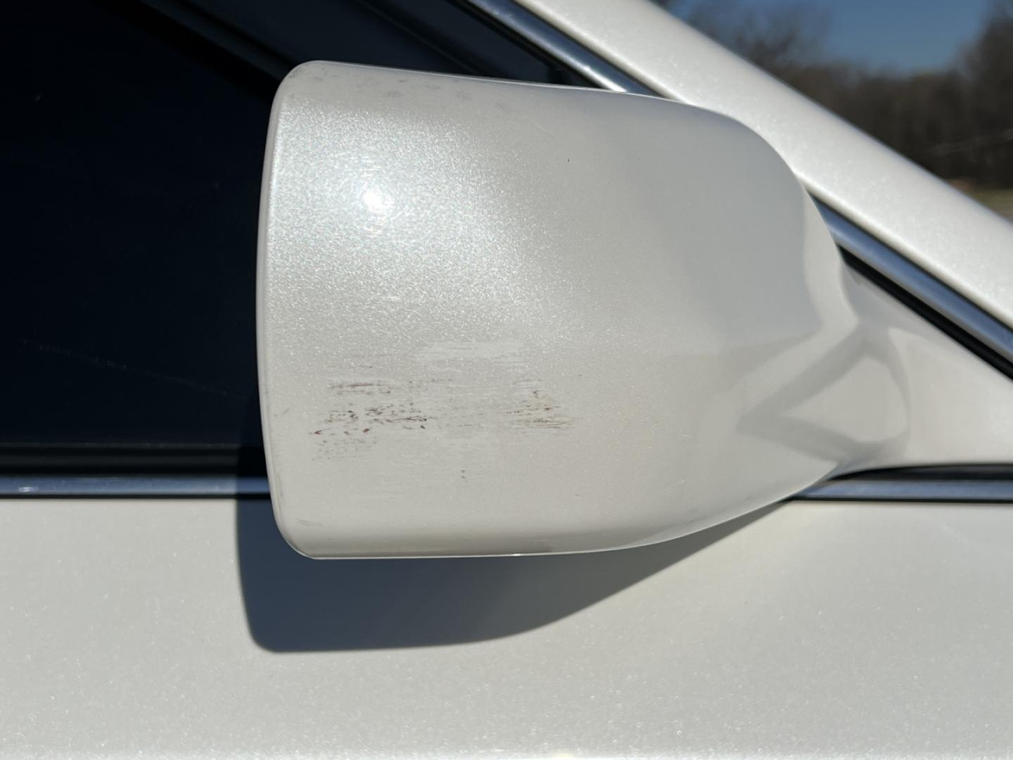 2003 WHITE /Gray Leather TOYOTA AVALON XL (4T1BF28B53U) with an 3.0L V6 engine, Automatic transmission, located at 2990 Old Orchard Rd., Jackson, MO, 63755, 37.354214, -89.612106 - 2003 Toyota Avalon XL 132xxx miles Front Wheel Drive 3.0L V6 Automatic Leather Power Seats Sunroof Cruise Power Windows/Locks/Mirrors We have financing available and we accept trades! Fill out a credit application on our website or come by today! If you have any questions, give us a call - Photo#37