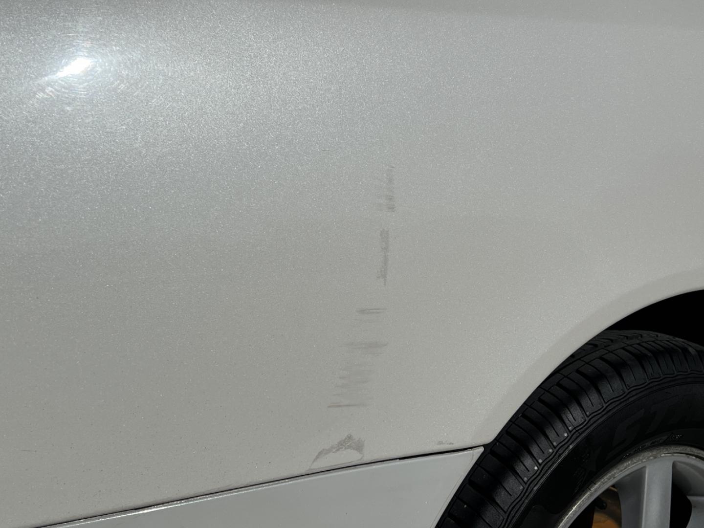 2003 WHITE /Gray Leather TOYOTA AVALON XL (4T1BF28B53U) with an 3.0L V6 engine, Automatic transmission, located at 2990 Old Orchard Rd., Jackson, MO, 63755, 37.354214, -89.612106 - 2003 Toyota Avalon XL 132xxx miles Front Wheel Drive 3.0L V6 Automatic Leather Power Seats Sunroof Cruise Power Windows/Locks/Mirrors We have financing available and we accept trades! Fill out a credit application on our website or come by today! If you have any questions, give us a call - Photo#38