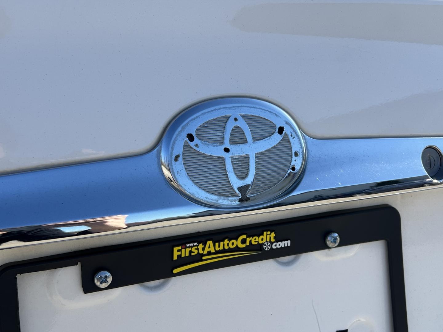 2003 WHITE /Gray Leather TOYOTA AVALON XL (4T1BF28B53U) with an 3.0L V6 engine, Automatic transmission, located at 2990 Old Orchard Rd., Jackson, MO, 63755, 37.354214, -89.612106 - 2003 Toyota Avalon XL 132xxx miles Front Wheel Drive 3.0L V6 Automatic Leather Power Seats Sunroof Cruise Power Windows/Locks/Mirrors We have financing available and we accept trades! Fill out a credit application on our website or come by today! If you have any questions, give us a call - Photo#39