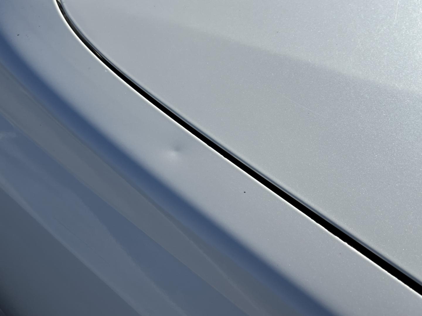 2003 WHITE /Gray Leather TOYOTA AVALON XL (4T1BF28B53U) with an 3.0L V6 engine, Automatic transmission, located at 2990 Old Orchard Rd., Jackson, MO, 63755, 37.354214, -89.612106 - 2003 Toyota Avalon XL 132xxx miles Front Wheel Drive 3.0L V6 Automatic Leather Power Seats Sunroof Cruise Power Windows/Locks/Mirrors We have financing available and we accept trades! Fill out a credit application on our website or come by today! If you have any questions, give us a call - Photo#40