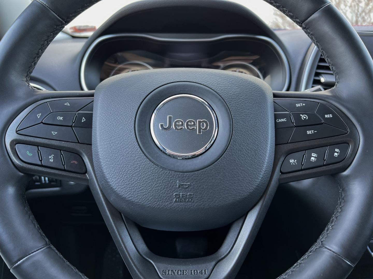 2021 GREY /Black Leather JEEP CHEROKEE TRAILHAWK (1C4PJMBX8MD) with an 3.2L V6 engine, Automatic transmission, located at 2990 Old Orchard Rd., Jackson, MO, 63755, 37.354214, -89.612106 - 2021 Jeep Trailhawk Local 1-Owner Only 38xxx miles 4 Wheel Drive 3.2L V6 Automatic Leather Navigation Power/Heated Seats Heated Steering Wheel Backup Camera Sunroof Bluetooth Remote Start Cruise Power Windows/Locks/Mirrors We have financing available and we accept trades! Fill out a - Photo#25