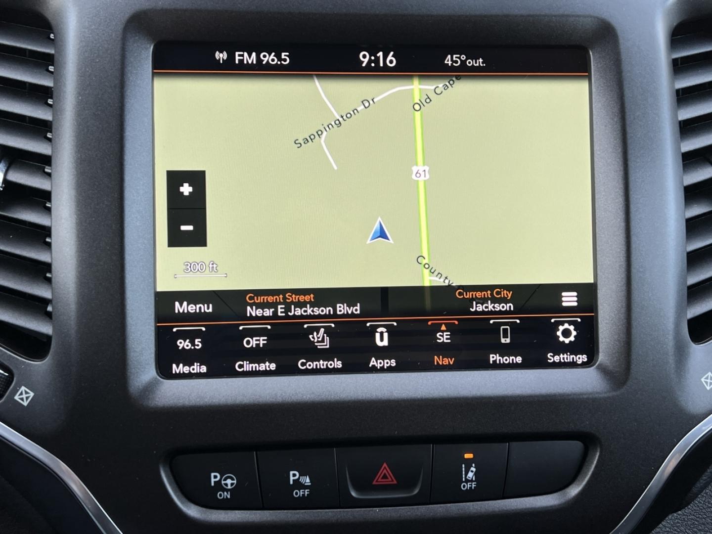 2021 GREY /Black Leather JEEP CHEROKEE TRAILHAWK (1C4PJMBX8MD) with an 3.2L V6 engine, Automatic transmission, located at 2990 Old Orchard Rd., Jackson, MO, 63755, 37.354214, -89.612106 - 2021 Jeep Trailhawk Local 1-Owner Only 38xxx miles 4 Wheel Drive 3.2L V6 Automatic Leather Navigation Power/Heated Seats Heated Steering Wheel Backup Camera Sunroof Bluetooth Remote Start Cruise Power Windows/Locks/Mirrors We have financing available and we accept trades! Fill out a - Photo#3