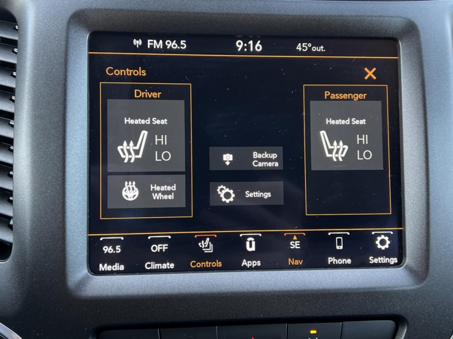 2021 GREY /Black Leather JEEP CHEROKEE TRAILHAWK (1C4PJMBX8MD) with an 3.2L V6 engine, Automatic transmission, located at 2990 Old Orchard Rd., Jackson, MO, 63755, 37.354214, -89.612106 - 2021 Jeep Trailhawk Local 1-Owner Only 38xxx miles 4 Wheel Drive 3.2L V6 Automatic Leather Navigation Power/Heated Seats Heated Steering Wheel Backup Camera Sunroof Bluetooth Remote Start Cruise Power Windows/Locks/Mirrors We have financing available and we accept trades! Fill out a - Photo#4