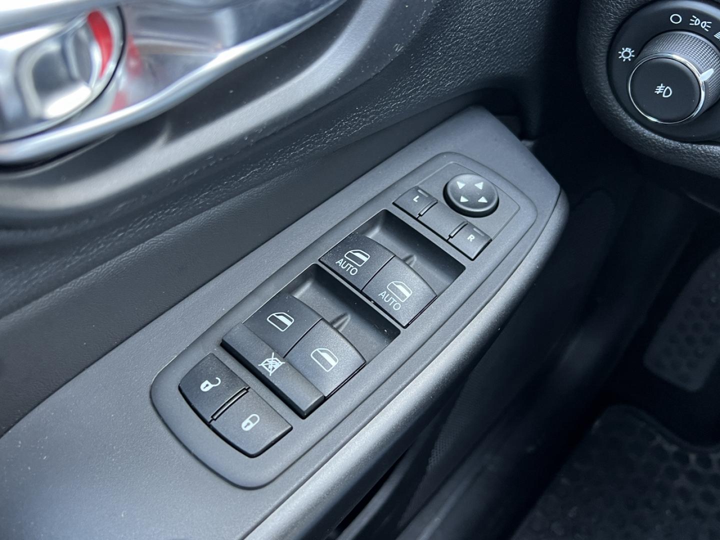 2021 GREY /Black Leather JEEP CHEROKEE TRAILHAWK (1C4PJMBX8MD) with an 3.2L V6 engine, Automatic transmission, located at 2990 Old Orchard Rd., Jackson, MO, 63755, 37.354214, -89.612106 - 2021 Jeep Trailhawk Local 1-Owner Only 38xxx miles 4 Wheel Drive 3.2L V6 Automatic Leather Navigation Power/Heated Seats Heated Steering Wheel Backup Camera Sunroof Bluetooth Remote Start Cruise Power Windows/Locks/Mirrors We have financing available and we accept trades! Fill out a - Photo#30