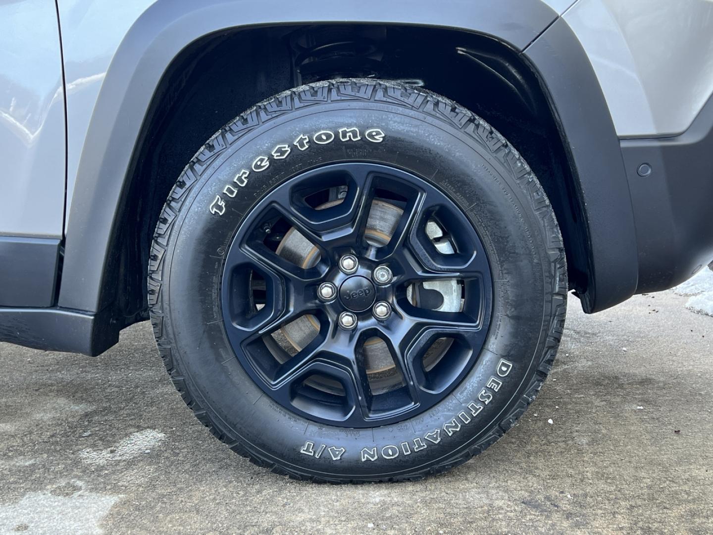 2021 GREY /Black Leather JEEP CHEROKEE TRAILHAWK (1C4PJMBX8MD) with an 3.2L V6 engine, Automatic transmission, located at 2990 Old Orchard Rd., Jackson, MO, 63755, 37.354214, -89.612106 - 2021 Jeep Trailhawk Local 1-Owner Only 38xxx miles 4 Wheel Drive 3.2L V6 Automatic Leather Navigation Power/Heated Seats Heated Steering Wheel Backup Camera Sunroof Bluetooth Remote Start Cruise Power Windows/Locks/Mirrors We have financing available and we accept trades! Fill out a - Photo#42