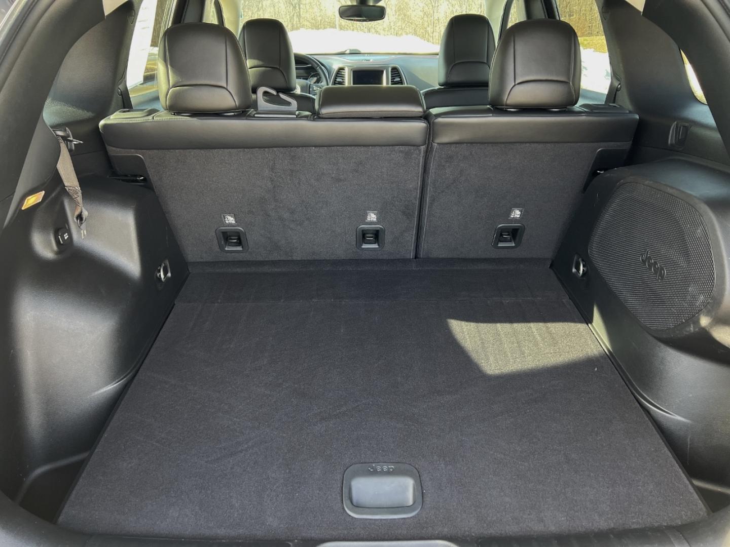 2021 GREY /Black Leather JEEP CHEROKEE TRAILHAWK (1C4PJMBX8MD) with an 3.2L V6 engine, Automatic transmission, located at 2990 Old Orchard Rd., Jackson, MO, 63755, 37.354214, -89.612106 - 2021 Jeep Trailhawk Local 1-Owner Only 38xxx miles 4 Wheel Drive 3.2L V6 Automatic Leather Navigation Power/Heated Seats Heated Steering Wheel Backup Camera Sunroof Bluetooth Remote Start Cruise Power Windows/Locks/Mirrors We have financing available and we accept trades! Fill out a - Photo#23