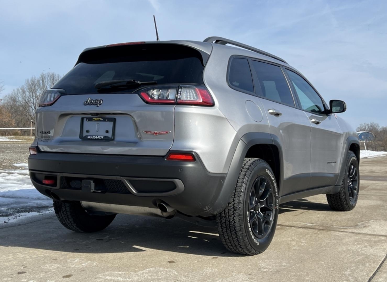2021 GREY /Black Leather JEEP CHEROKEE TRAILHAWK (1C4PJMBX8MD) with an 3.2L V6 engine, Automatic transmission, located at 2990 Old Orchard Rd., Jackson, MO, 63755, 37.354214, -89.612106 - 2021 Jeep Trailhawk Local 1-Owner Only 38xxx miles 4 Wheel Drive 3.2L V6 Automatic Leather Navigation Power/Heated Seats Heated Steering Wheel Backup Camera Sunroof Bluetooth Remote Start Cruise Power Windows/Locks/Mirrors We have financing available and we accept trades! Fill out a - Photo#12