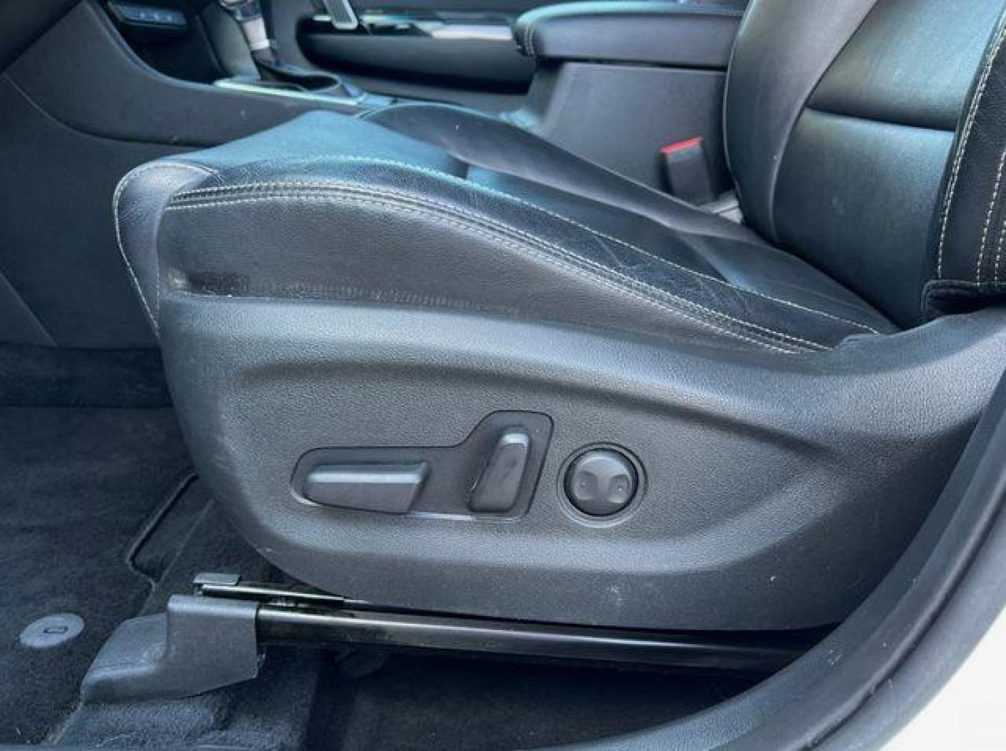 2019 WHITE /Black KIA SPORTAGE EX (KNDPN3AC6K7) with an 2.4L engine, Automatic transmission, located at 2990 Old Orchard Rd., Jackson, MO, 63755, 37.354214, -89.612106 - Photo#5