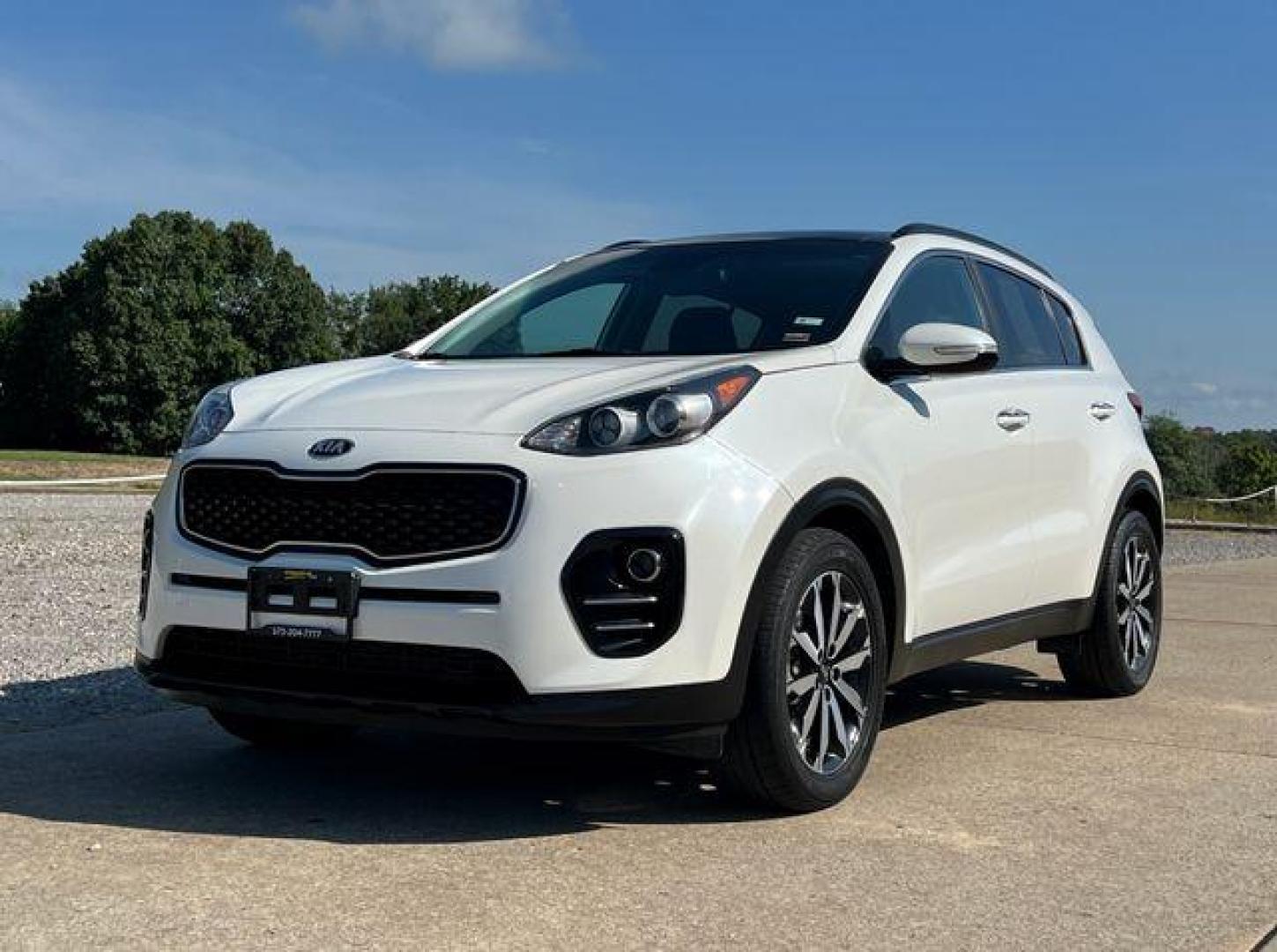 2019 WHITE /Black KIA SPORTAGE EX (KNDPN3AC6K7) with an 2.4L engine, Automatic transmission, located at 2990 Old Orchard Rd., Jackson, MO, 63755, 37.354214, -89.612106 - Photo#6