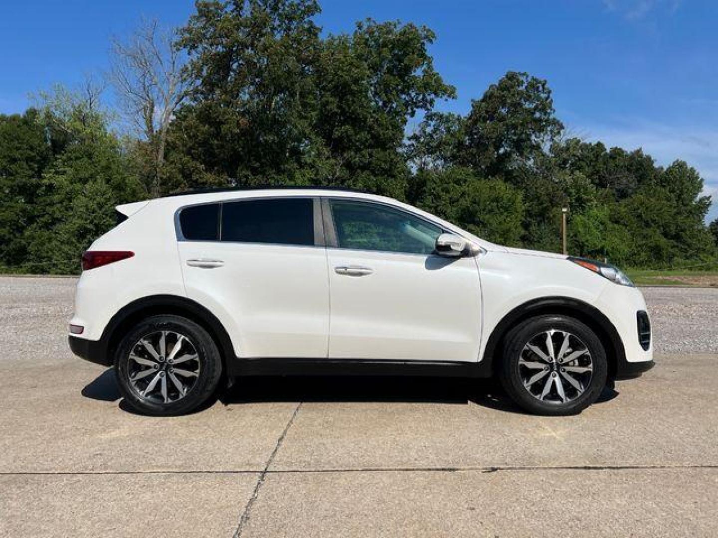 2019 WHITE /Black KIA SPORTAGE EX (KNDPN3AC6K7) with an 2.4L engine, Automatic transmission, located at 2990 Old Orchard Rd., Jackson, MO, 63755, 37.354214, -89.612106 - Photo#8