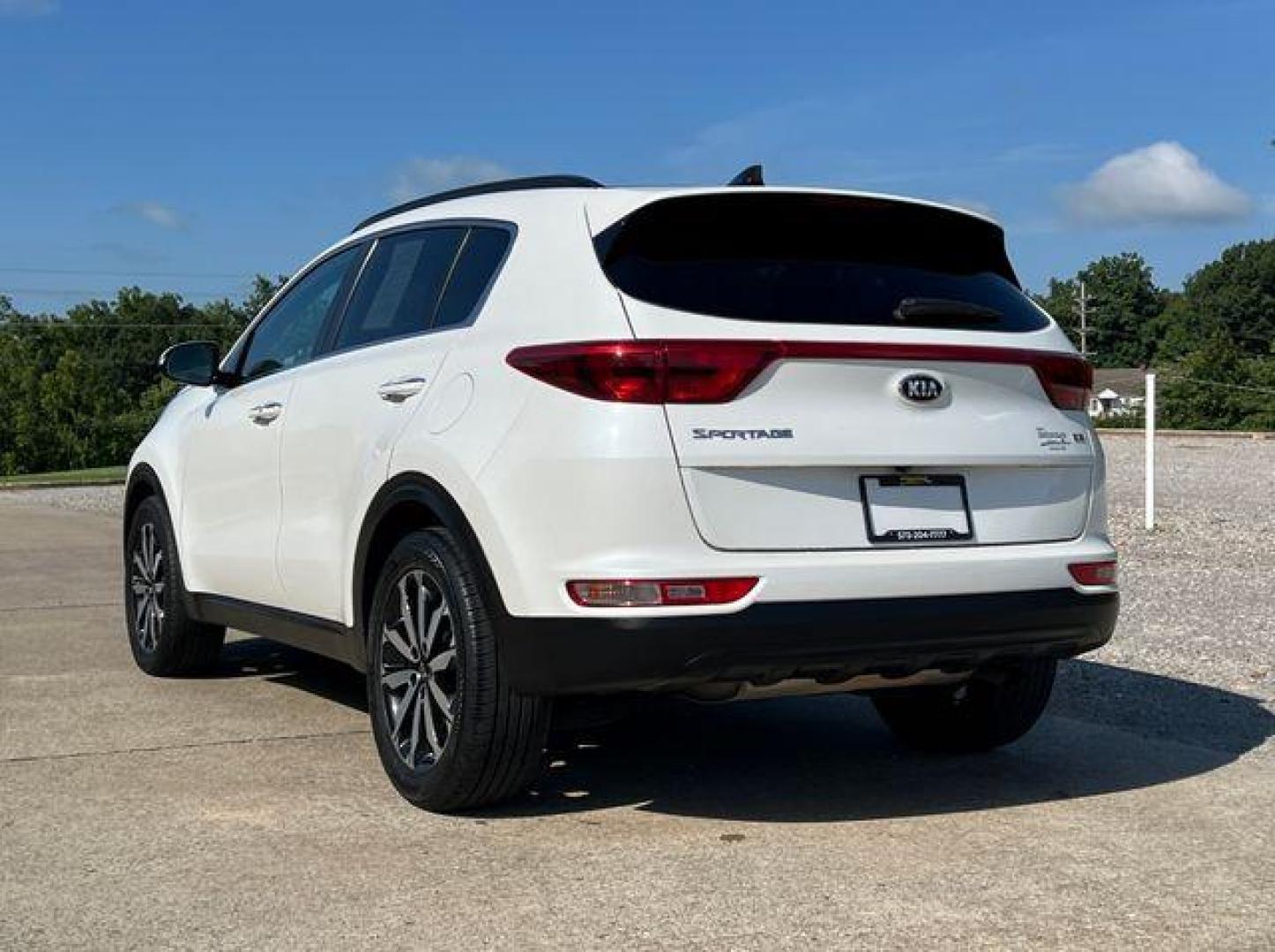 2019 WHITE /Black KIA SPORTAGE EX (KNDPN3AC6K7) with an 2.4L engine, Automatic transmission, located at 2990 Old Orchard Rd., Jackson, MO, 63755, 37.354214, -89.612106 - Photo#10