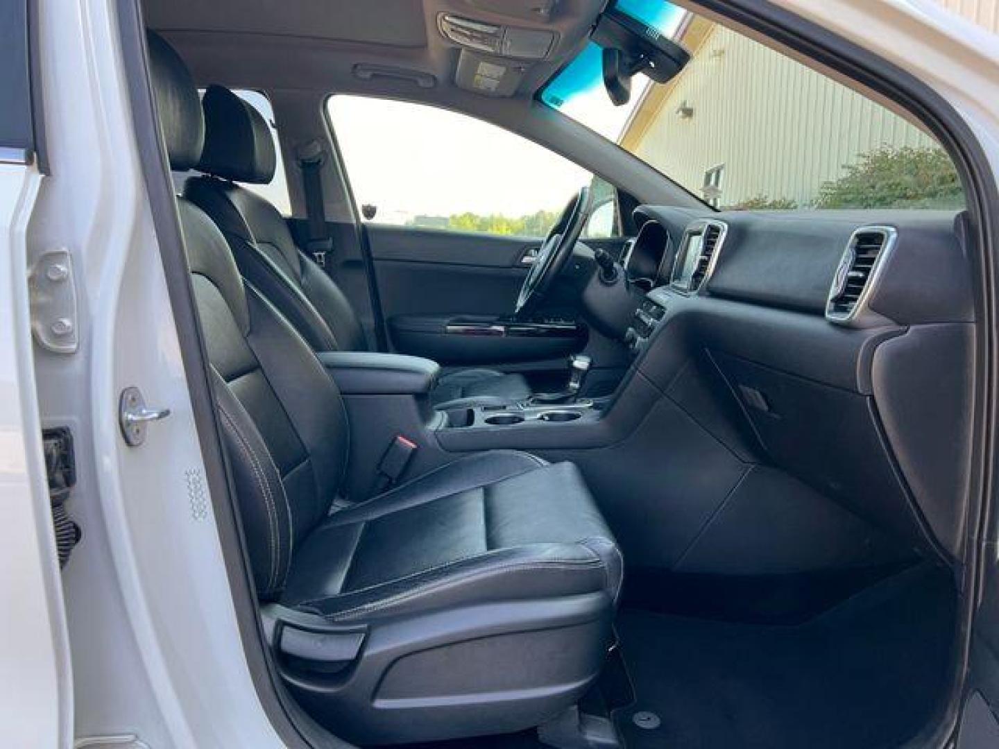 2019 WHITE /Black KIA SPORTAGE EX (KNDPN3AC6K7) with an 2.4L engine, Automatic transmission, located at 2990 Old Orchard Rd., Jackson, MO, 63755, 37.354214, -89.612106 - Photo#18