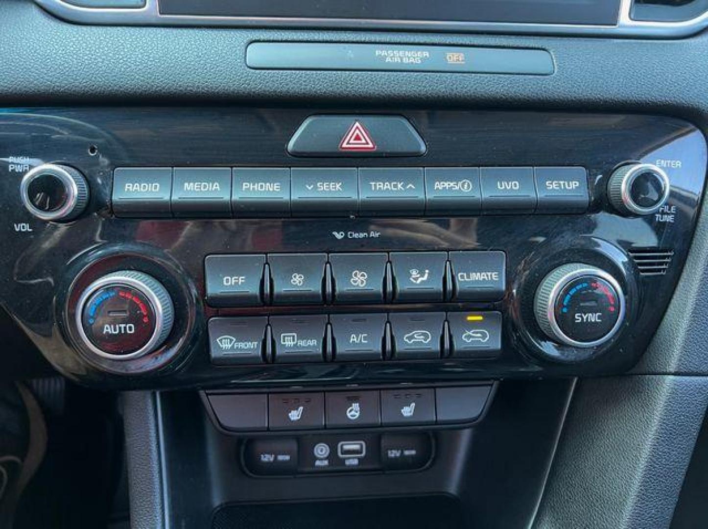 2019 WHITE /Black KIA SPORTAGE EX (KNDPN3AC6K7) with an 2.4L engine, Automatic transmission, located at 2990 Old Orchard Rd., Jackson, MO, 63755, 37.354214, -89.612106 - Photo#30