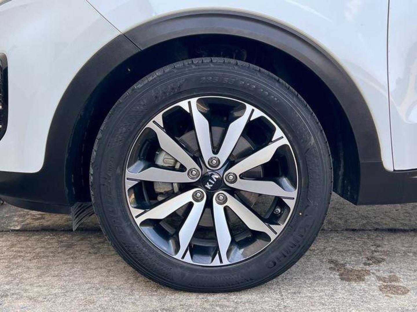 2019 WHITE /Black KIA SPORTAGE EX (KNDPN3AC6K7) with an 2.4L engine, Automatic transmission, located at 2990 Old Orchard Rd., Jackson, MO, 63755, 37.354214, -89.612106 - Photo#39