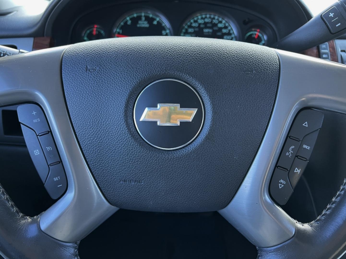 2012 BLACK /Black Leather CHEVROLET TAHOE 1500 LT (1GNSCBE04CR) with an 5.3L V8 engine, Automatic transmission, located at 2990 Old Orchard Rd., Jackson, MO, 63755, 37.354214, -89.612106 - 2012 Chevrolet Tahoe 1500 LT 163xxx miles Rear Wheel Drive 5.3L V8 Automatic Leather 22" Wheels Power/Heated Seats Heated Rear Seats Cruise Remote Start Power Windows/Locks/Mirrors We have financing available and we accept trades! Fill out a credit application on our website or come by t - Photo#22