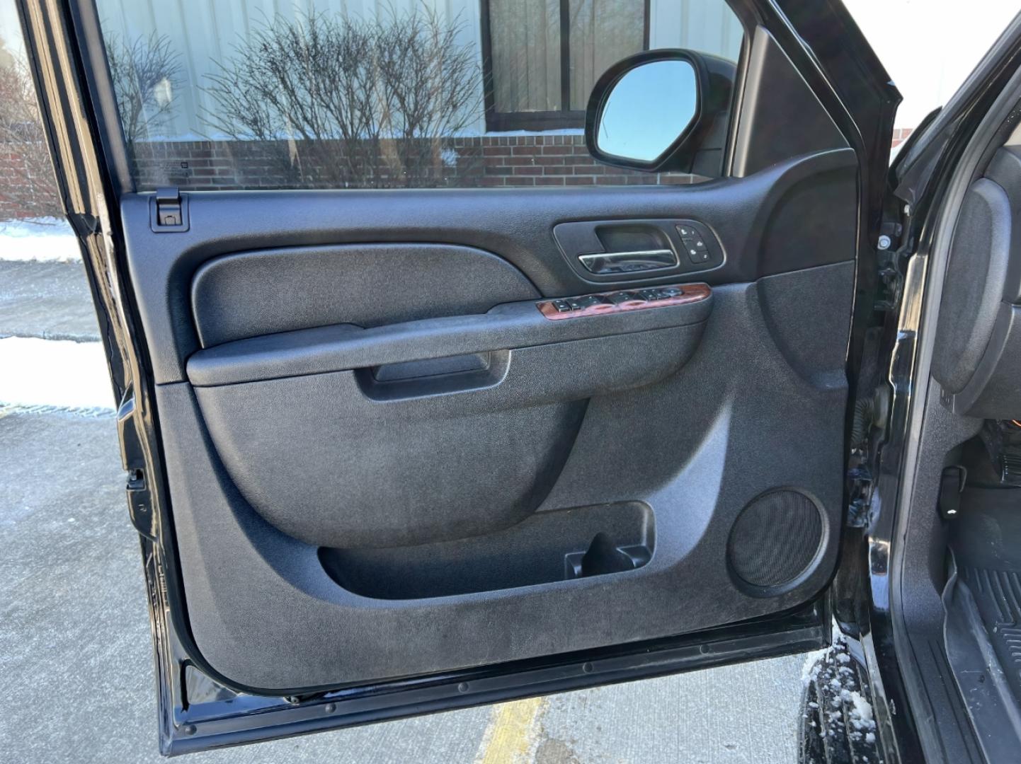 2012 BLACK /Black Leather CHEVROLET TAHOE 1500 LT (1GNSCBE04CR) with an 5.3L V8 engine, Automatic transmission, located at 2990 Old Orchard Rd., Jackson, MO, 63755, 37.354214, -89.612106 - 2012 Chevrolet Tahoe 1500 LT 163xxx miles Rear Wheel Drive 5.3L V8 Automatic Leather 22" Wheels Power/Heated Seats Heated Rear Seats Cruise Remote Start Power Windows/Locks/Mirrors We have financing available and we accept trades! Fill out a credit application on our website or come by t - Photo#12