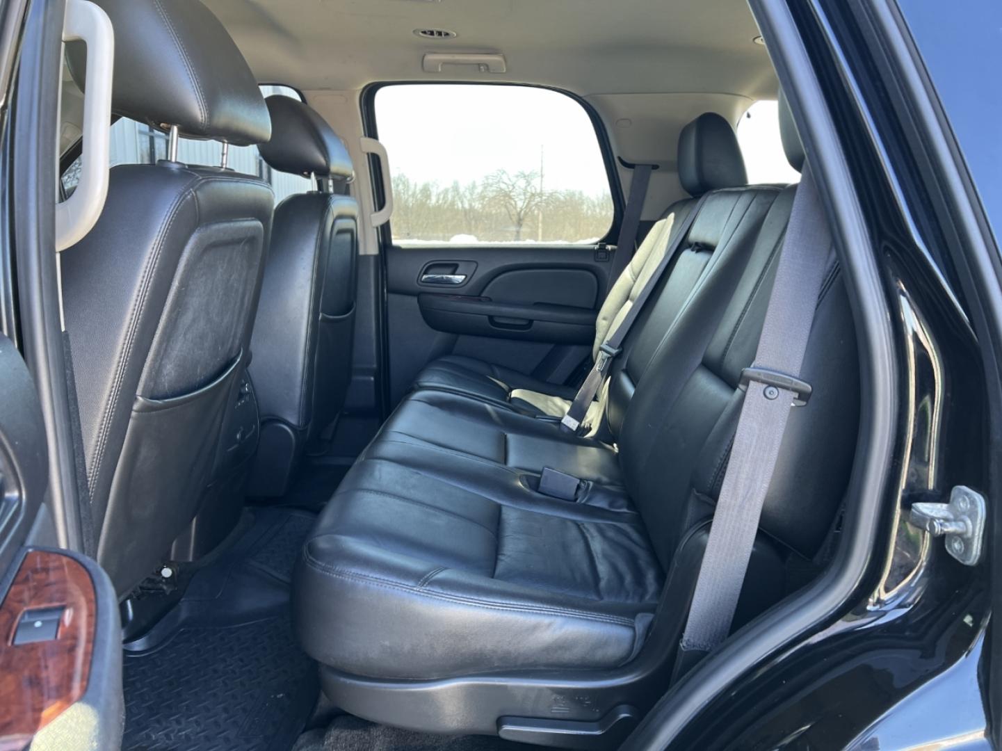 2012 BLACK /Black Leather CHEVROLET TAHOE 1500 LT (1GNSCBE04CR) with an 5.3L V8 engine, Automatic transmission, located at 2990 Old Orchard Rd., Jackson, MO, 63755, 37.354214, -89.612106 - 2012 Chevrolet Tahoe 1500 LT 163xxx miles Rear Wheel Drive 5.3L V8 Automatic Leather 22" Wheels Power/Heated Seats Heated Rear Seats Cruise Remote Start Power Windows/Locks/Mirrors We have financing available and we accept trades! Fill out a credit application on our website or come by t - Photo#16