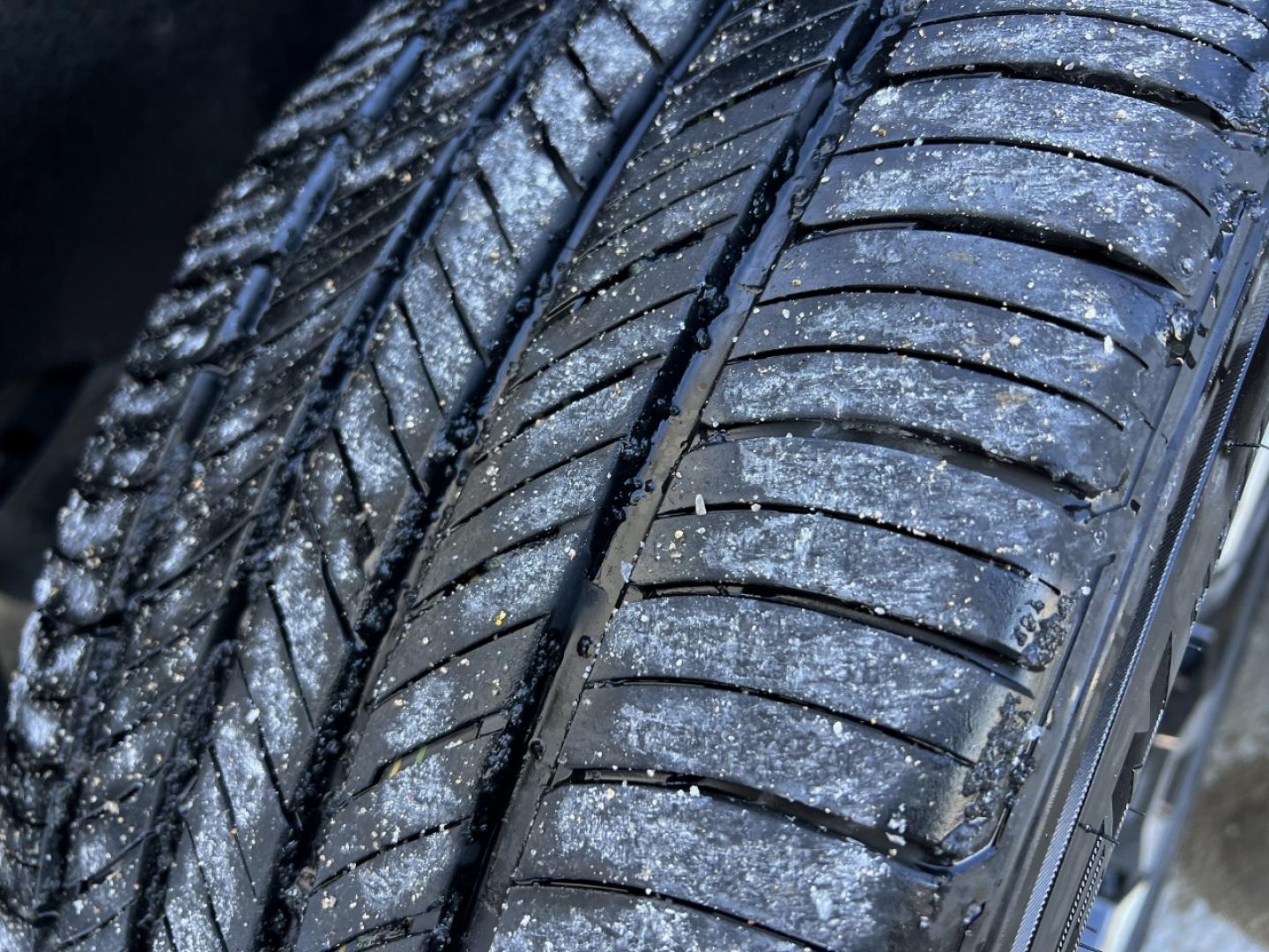 2012 BLACK /Black Leather CHEVROLET TAHOE 1500 LT (1GNSCBE04CR) with an 5.3L V8 engine, Automatic transmission, located at 2990 Old Orchard Rd., Jackson, MO, 63755, 37.354214, -89.612106 - 2012 Chevrolet Tahoe 1500 LT 163xxx miles Rear Wheel Drive 5.3L V8 Automatic Leather 22" Wheels Power/Heated Seats Heated Rear Seats Cruise Remote Start Power Windows/Locks/Mirrors We have financing available and we accept trades! Fill out a credit application on our website or come by t - Photo#35