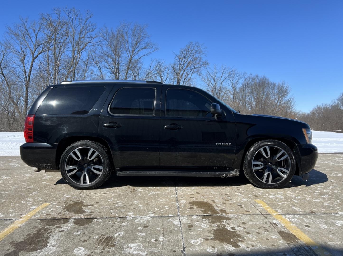 2012 BLACK /Black Leather CHEVROLET TAHOE 1500 LT (1GNSCBE04CR) with an 5.3L V8 engine, Automatic transmission, located at 2990 Old Orchard Rd., Jackson, MO, 63755, 37.354214, -89.612106 - 2012 Chevrolet Tahoe 1500 LT 163xxx miles Rear Wheel Drive 5.3L V8 Automatic Leather 22" Wheels Power/Heated Seats Heated Rear Seats Cruise Remote Start Power Windows/Locks/Mirrors We have financing available and we accept trades! Fill out a credit application on our website or come by t - Photo#7