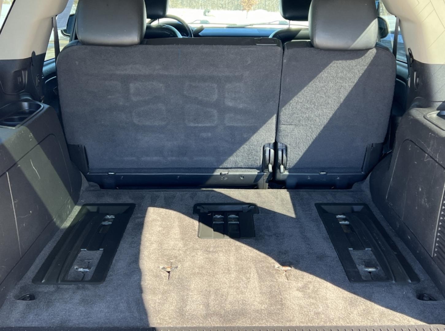 2012 BLACK /Black Leather CHEVROLET TAHOE 1500 LT (1GNSCBE04CR) with an 5.3L V8 engine, Automatic transmission, located at 2990 Old Orchard Rd., Jackson, MO, 63755, 37.354214, -89.612106 - 2012 Chevrolet Tahoe 1500 LT 163xxx miles Rear Wheel Drive 5.3L V8 Automatic Leather 22" Wheels Power/Heated Seats Heated Rear Seats Cruise Remote Start Power Windows/Locks/Mirrors We have financing available and we accept trades! Fill out a credit application on our website or come by t - Photo#19