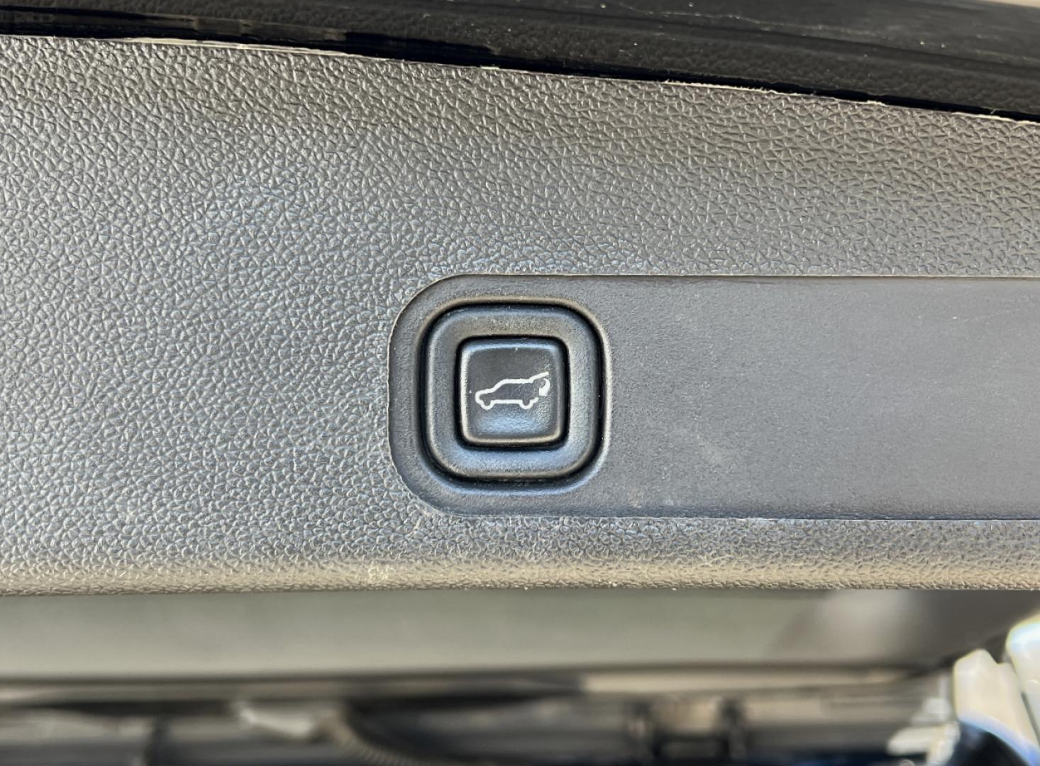 2012 BLACK /Black Leather CHEVROLET TAHOE 1500 LT (1GNSCBE04CR) with an 5.3L V8 engine, Automatic transmission, located at 2990 Old Orchard Rd., Jackson, MO, 63755, 37.354214, -89.612106 - 2012 Chevrolet Tahoe 1500 LT 163xxx miles Rear Wheel Drive 5.3L V8 Automatic Leather 22" Wheels Power/Heated Seats Heated Rear Seats Cruise Remote Start Power Windows/Locks/Mirrors We have financing available and we accept trades! Fill out a credit application on our website or come by t - Photo#20