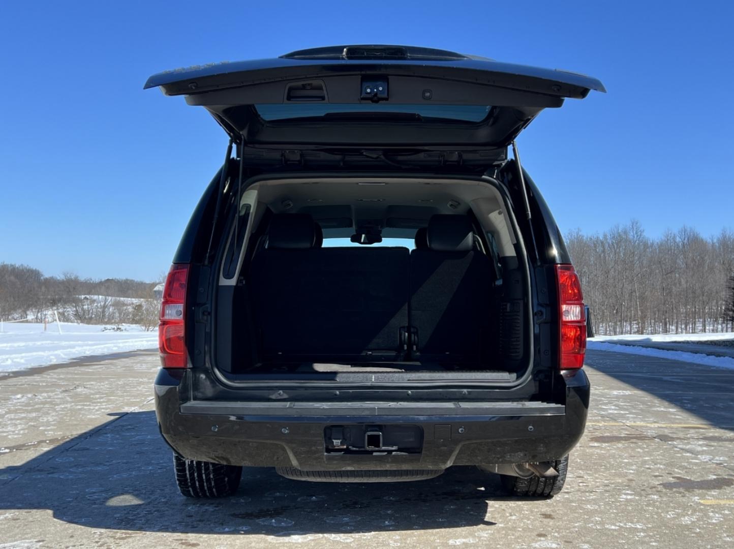 2012 BLACK /Black Leather CHEVROLET TAHOE 1500 LT (1GNSCBE04CR) with an 5.3L V8 engine, Automatic transmission, located at 2990 Old Orchard Rd., Jackson, MO, 63755, 37.354214, -89.612106 - 2012 Chevrolet Tahoe 1500 LT 163xxx miles Rear Wheel Drive 5.3L V8 Automatic Leather 22" Wheels Power/Heated Seats Heated Rear Seats Cruise Remote Start Power Windows/Locks/Mirrors We have financing available and we accept trades! Fill out a credit application on our website or come by t - Photo#18