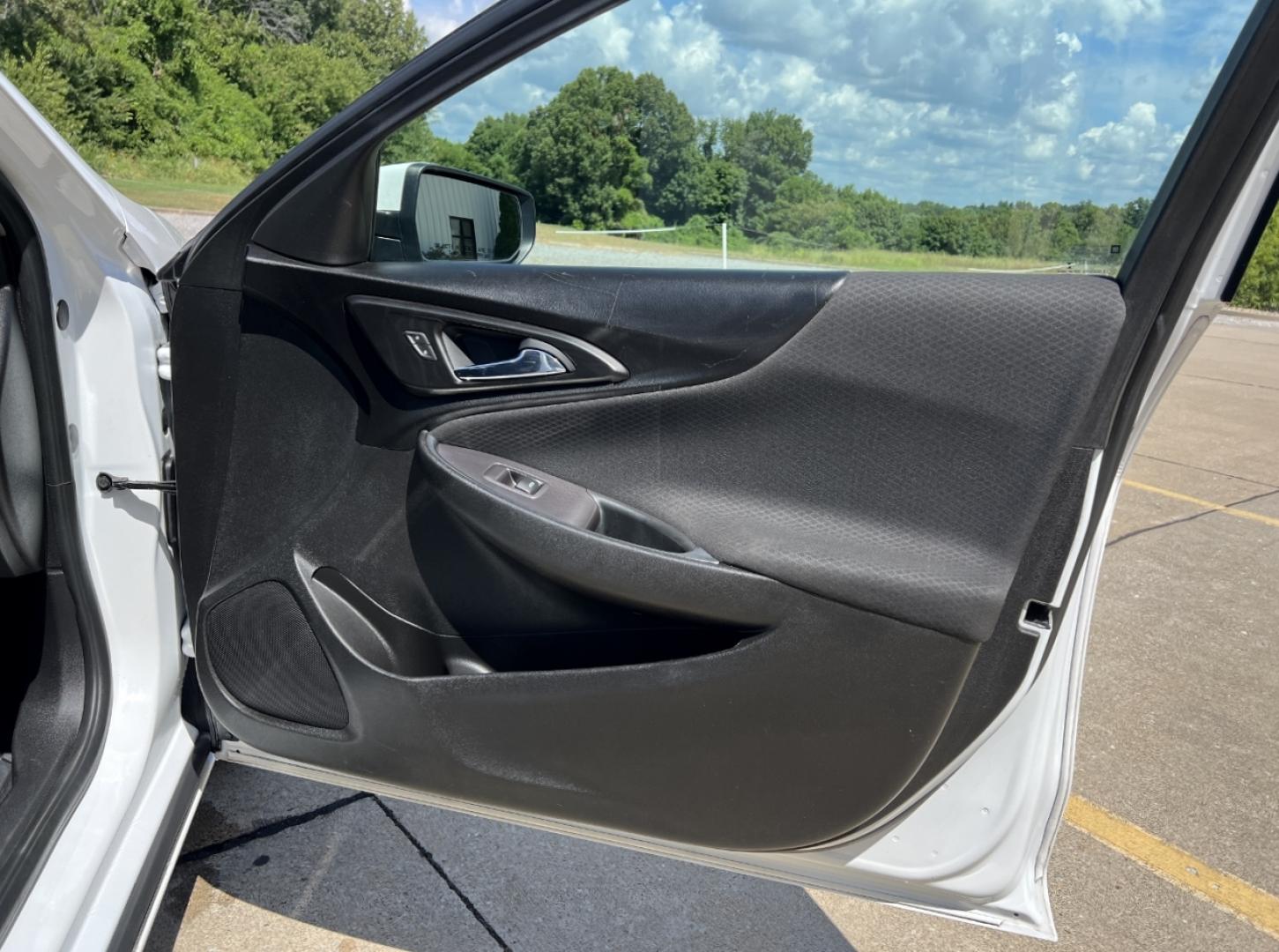 2018 WHITE /Black Cloth CHEVROLET MALIBU LT (1G1ZD5ST7JF) with an 1.5L 4 Cyl. engine, Automatic transmission, located at 2990 Old Orchard Rd., Jackson, MO, 63755, 37.354214, -89.612106 - 2018 Chevrolet Malibu LT 141xxx miles Front Wheel Drive 1.5L 4 Cyl. Automatic Backup Camera Power Driver Seat Bluetooth Remote Start Cruise Power Windows/Locks/Mirrors We have financing available and we accept trades! Fill out a credit application on our website or come by today! If you - Photo#14