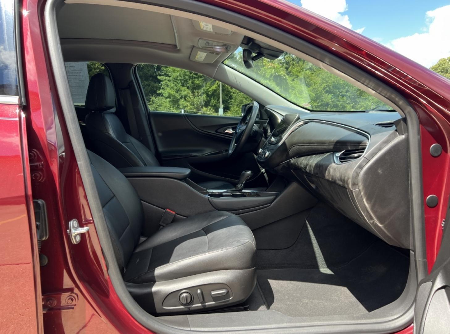 2016 RED /Black Leather CHEVROLET MALIBU PREMIER (1G1ZH5SXXGF) with an 2.0L 4 Cyl. engine, Automatic transmission, located at 2990 Old Orchard Rd., Jackson, MO, 63755, 37.354214, -89.612106 - 2016 Chevrolet Malibu Premier 1-Owner 110xxx miles Front Wheel Drive 2.0L 4 Cyl. Automatic Leather Navigation Power/Heated/Cooled Seats Heated Steering Wheel Backup Camera Sunroof Bluetooth Remote Start Cruise Power Windows/Locks/Mirrors We have financing available and we accept trad - Photo#17
