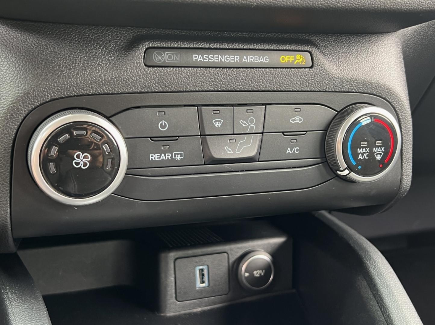 2020 WHITE /Gray Cloth FORD ESCAPE S (1FMCU9F69LU) with an 1.5L 3 Cyl. engine, Automatic transmission, located at 506 S. Kingshighway, Cape Girardeau, MO, 63703, (573) 235-5000, 37.294991, -89.553635 - 2020 Ford Escape S 1-Owner 76xxx miles 4 Wheel Drive 1.5L 3 Cyl. Automatic Backup Camera Bluetooth Cruise Power Windows/Locks/Mirrors We have financing available and we accept trades! Fill out a credit application on our website or come by today! If you have any questions, give us a call - Photo#23