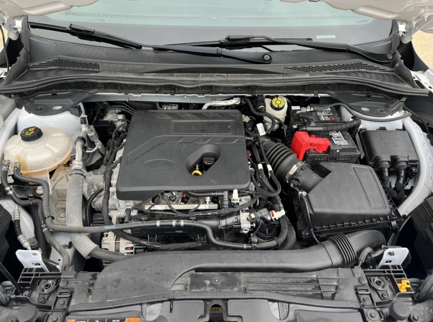 2020 WHITE /Gray Cloth FORD ESCAPE S (1FMCU9F69LU) with an 1.5L 3 Cyl. engine, Automatic transmission, located at 506 S. Kingshighway, Cape Girardeau, MO, 63703, (573) 235-5000, 37.294991, -89.553635 - 2020 Ford Escape S 1-Owner 76xxx miles 4 Wheel Drive 1.5L 3 Cyl. Automatic Backup Camera Bluetooth Cruise Power Windows/Locks/Mirrors We have financing available and we accept trades! Fill out a credit application on our website or come by today! If you have any questions, give us a call - Photo#28