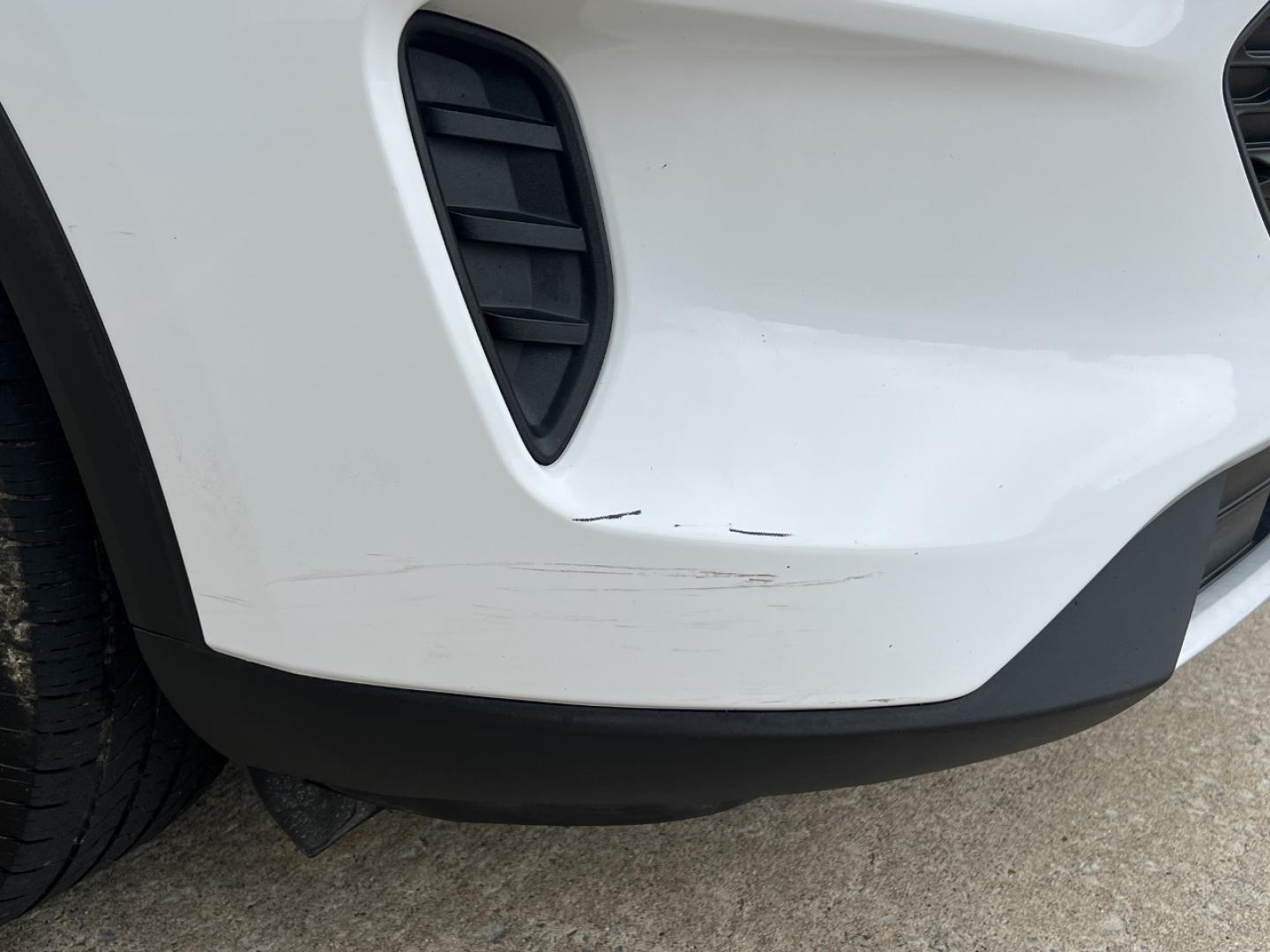 2020 WHITE /Gray Cloth FORD ESCAPE S (1FMCU9F69LU) with an 1.5L 3 Cyl. engine, Automatic transmission, located at 506 S. Kingshighway, Cape Girardeau, MO, 63703, (573) 235-5000, 37.294991, -89.553635 - 2020 Ford Escape S 1-Owner 76xxx miles 4 Wheel Drive 1.5L 3 Cyl. Automatic Backup Camera Bluetooth Cruise Power Windows/Locks/Mirrors We have financing available and we accept trades! Fill out a credit application on our website or come by today! If you have any questions, give us a call - Photo#34
