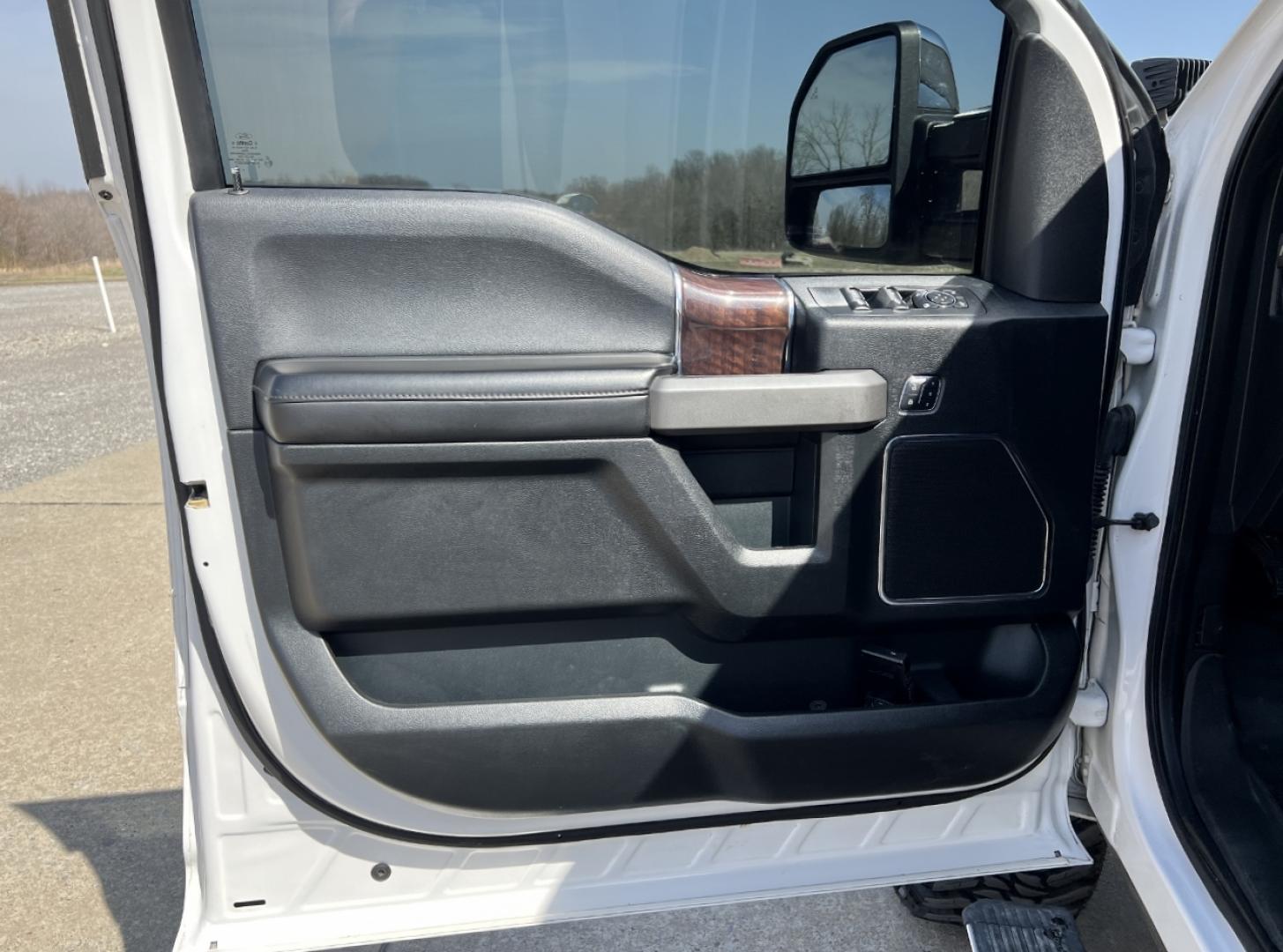 2015 WHITE /Black Leather FORD F150 PLATINUM (1FTEW1EG4FF) with an 3.5L V6 engine, Automatic transmission, located at 2990 Old Orchard Rd., Jackson, MO, 63755, 37.354214, -89.612106 - 2015 Ford F-150 Platinum 124xxx miles 4x4 3.5L V6 Automatic Leather Navigation Power/Heated/Cooled Seats Backup Camera Sunroof Power Running Boards Remote Start Bluetooth Cruise Power Windows/Locks/Mirrors We have financing available and we accept trades! Fill out a credit application - Photo#17