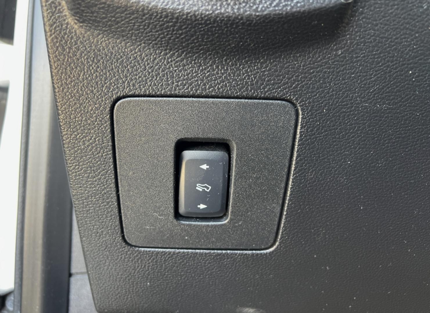 2015 WHITE /Black Leather FORD F150 PLATINUM (1FTEW1EG4FF) with an 3.5L V6 engine, Automatic transmission, located at 2990 Old Orchard Rd., Jackson, MO, 63755, 37.354214, -89.612106 - 2015 Ford F-150 Platinum 124xxx miles 4x4 3.5L V6 Automatic Leather Navigation Power/Heated/Cooled Seats Backup Camera Sunroof Power Running Boards Remote Start Bluetooth Cruise Power Windows/Locks/Mirrors We have financing available and we accept trades! Fill out a credit application - Photo#38