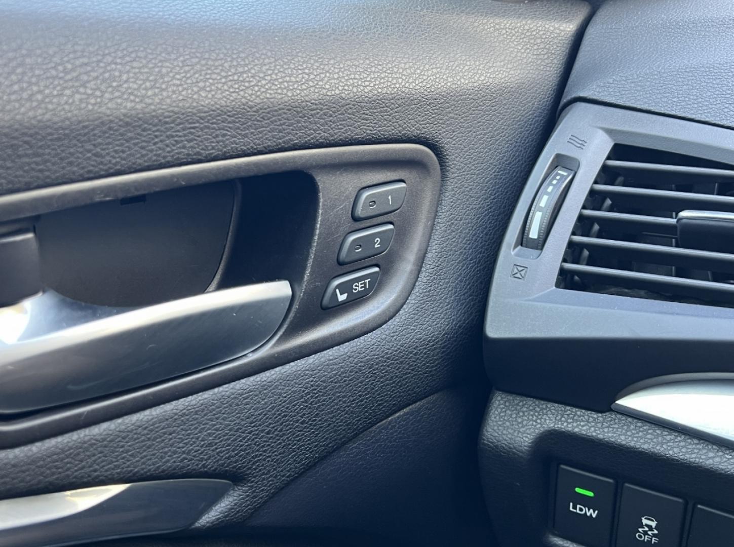 2014 BLACK /Black Leather ACURA MDX TECHNOLOGY (5FRYD3H45EB) with an 3.5L V6 engine, Automatic transmission, located at 2990 Old Orchard Rd., Jackson, MO, 63755, 37.354214, -89.612106 - 2014 Acura MDX Technology 108xxx miles Front Wheel Drive 3.5L V6 Automatic Leather 3rd Row Navigation Power/Heated Seats Backup Camera Sunroof Bluetooth Remote Start Cruise Power Windows/Locks/Mirrors We have financing available and we accept trades! Fill out a credit application on o - Photo#32