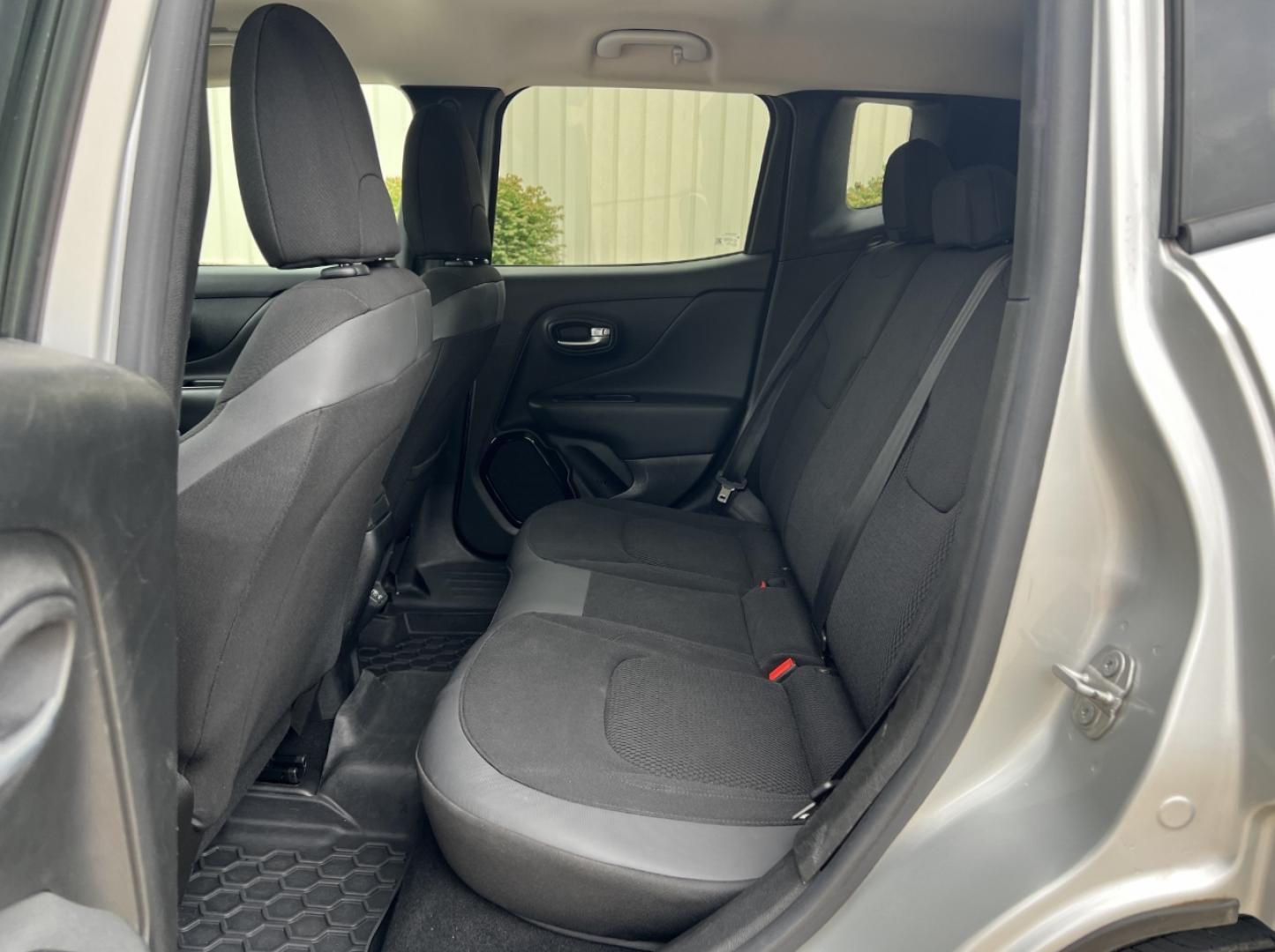 2019 SILVER /Black Cloth JEEP RENEGADE LATITUDE (ZACNJABB5KP) with an 2.4L 4 Cyl. engine, Automatic transmission, located at 506 S. Kingshighway, Cape Girardeau, MO, 63703, (573) 235-5000, 37.294991, -89.553635 - 2019 Jeep Renegade Latitude 76xxx miles Front Wheel Drive 2.4L 4 Cyl. Automatic Backup Camera Bluetooth Cruise Power Windows/Locks/Mirrors We have financing available and we accept trades! Fill out a credit application on our website or come by today! If you have any questions, give us a c - Photo#14