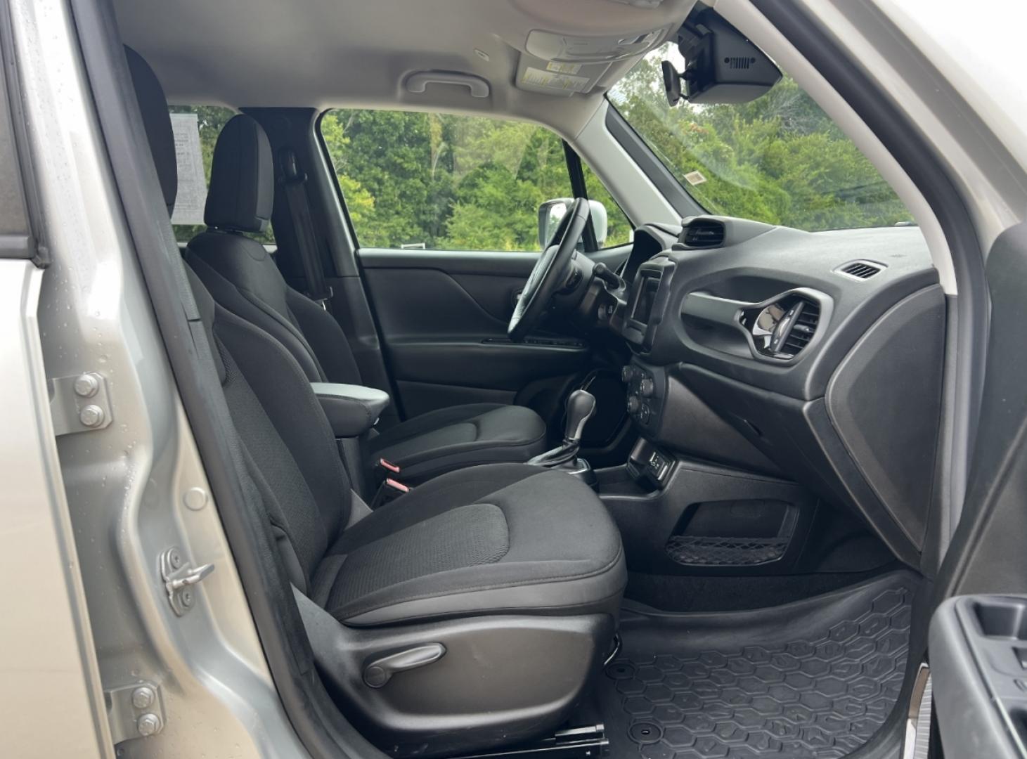 2019 SILVER /Black Cloth JEEP RENEGADE LATITUDE (ZACNJABB5KP) with an 2.4L 4 Cyl. engine, Automatic transmission, located at 506 S. Kingshighway, Cape Girardeau, MO, 63703, (573) 235-5000, 37.294991, -89.553635 - 2019 Jeep Renegade Latitude 76xxx miles Front Wheel Drive 2.4L 4 Cyl. Automatic Backup Camera Bluetooth Cruise Power Windows/Locks/Mirrors We have financing available and we accept trades! Fill out a credit application on our website or come by today! If you have any questions, give us a c - Photo#13