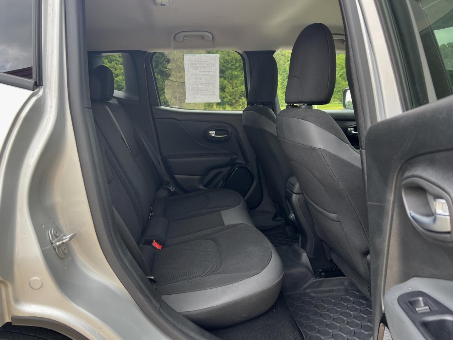 2019 SILVER /Black Cloth JEEP RENEGADE LATITUDE (ZACNJABB5KP) with an 2.4L 4 Cyl. engine, Automatic transmission, located at 506 S. Kingshighway, Cape Girardeau, MO, 63703, (573) 235-5000, 37.294991, -89.553635 - 2019 Jeep Renegade Latitude 76xxx miles Front Wheel Drive 2.4L 4 Cyl. Automatic Backup Camera Bluetooth Cruise Power Windows/Locks/Mirrors We have financing available and we accept trades! Fill out a credit application on our website or come by today! If you have any questions, give us a c - Photo#15